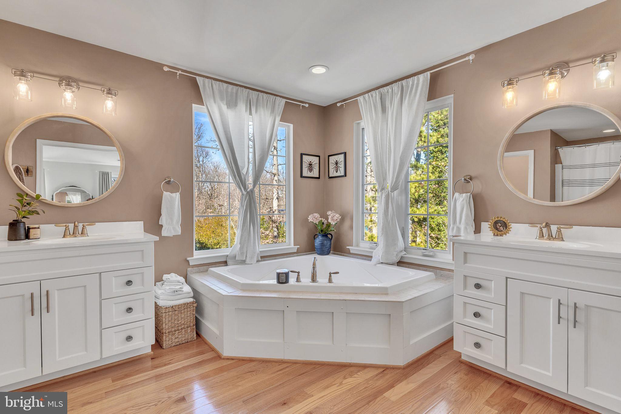 NORTH BEACH PARK - Residential