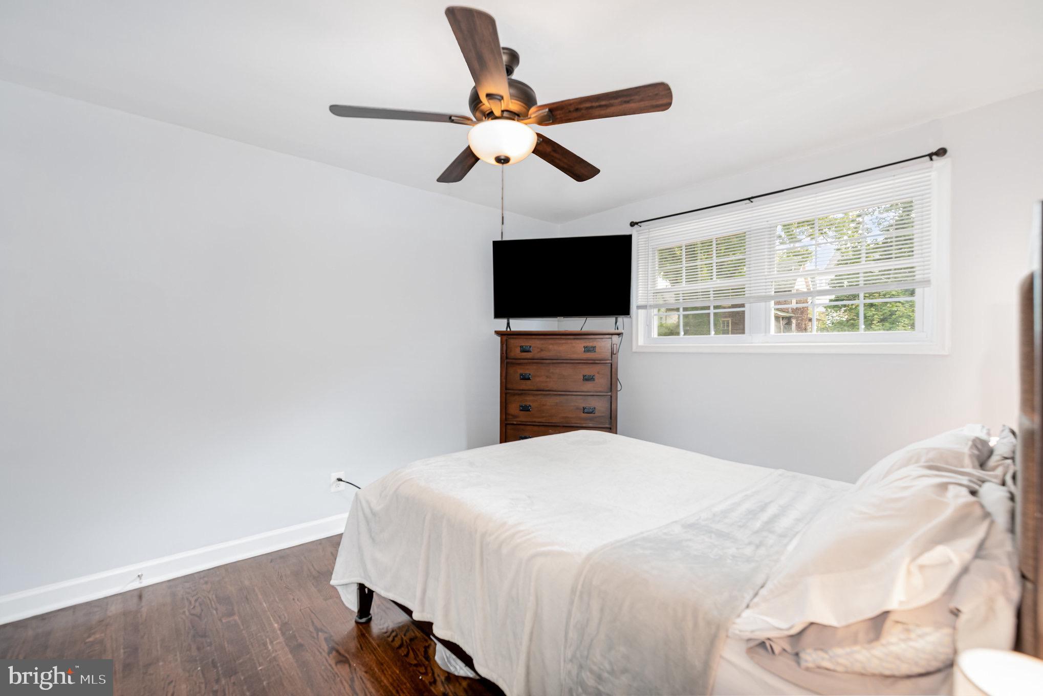 HOES HEIGHTS - Residential