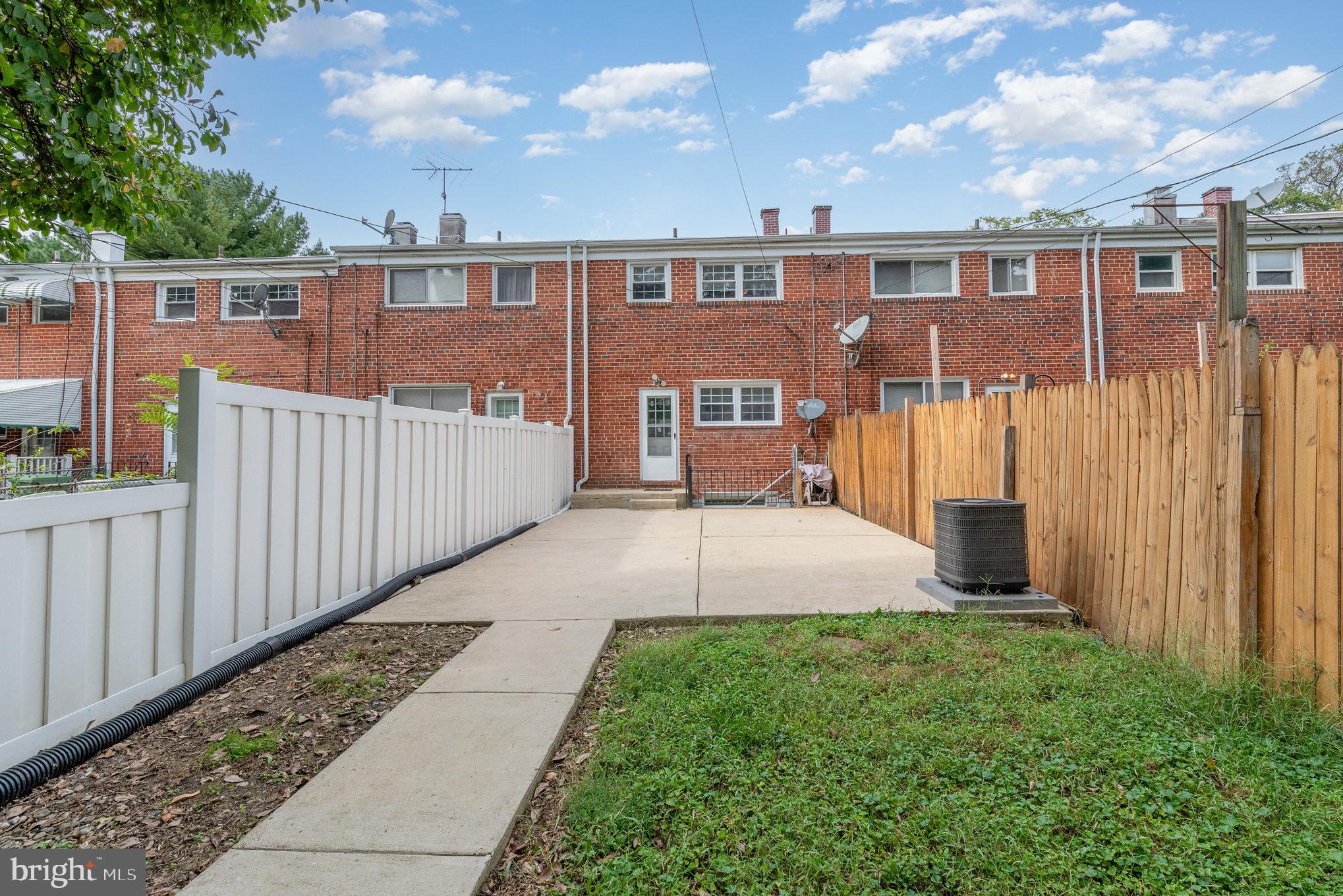 HOES HEIGHTS - Residential