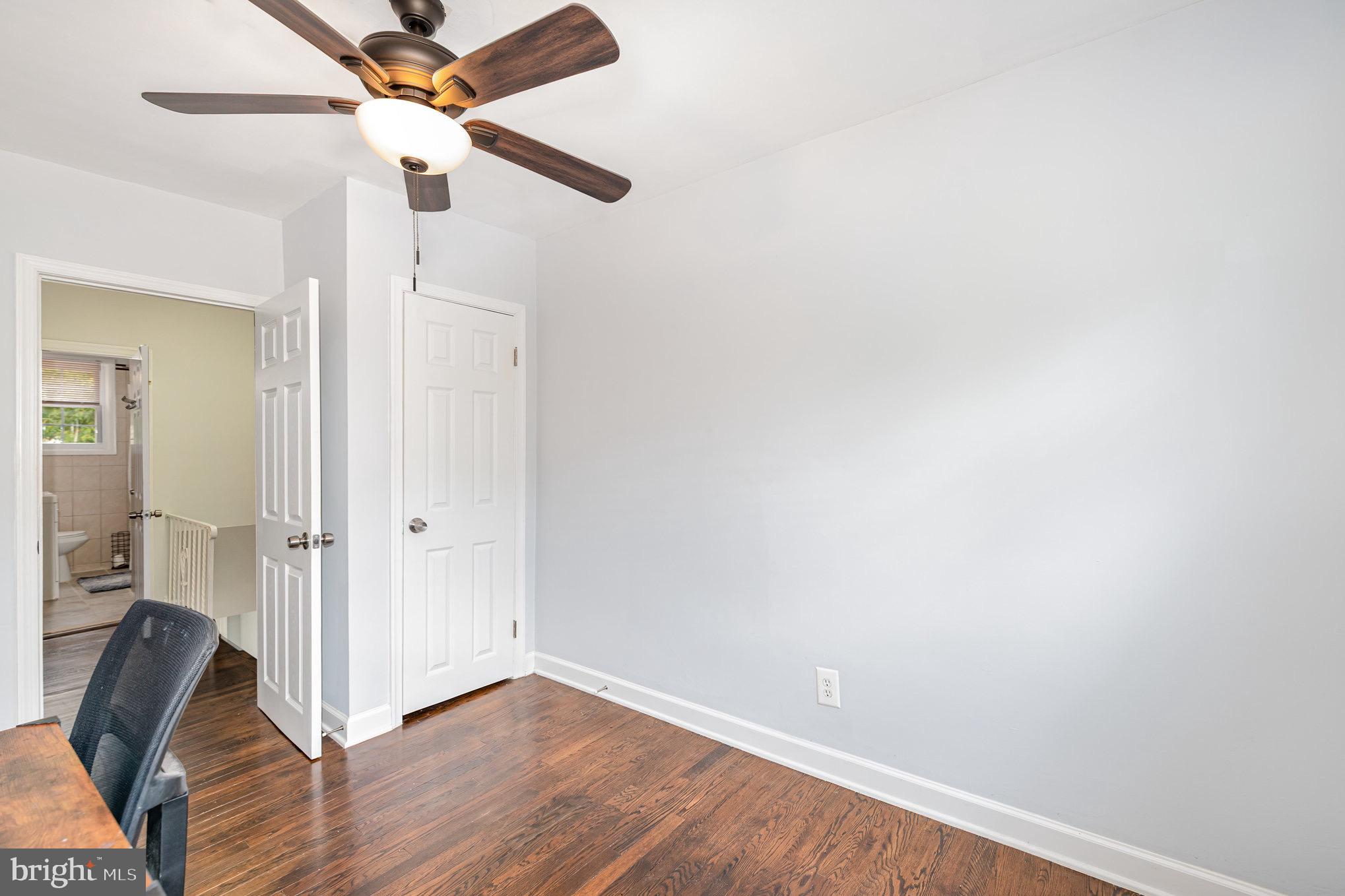 HOES HEIGHTS - Residential