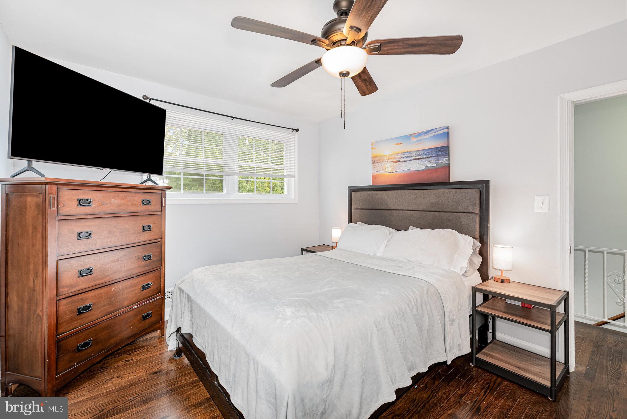 HOES HEIGHTS - Residential