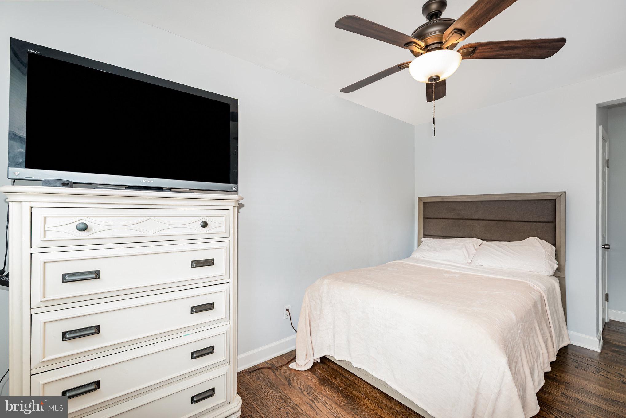 HOES HEIGHTS - Residential