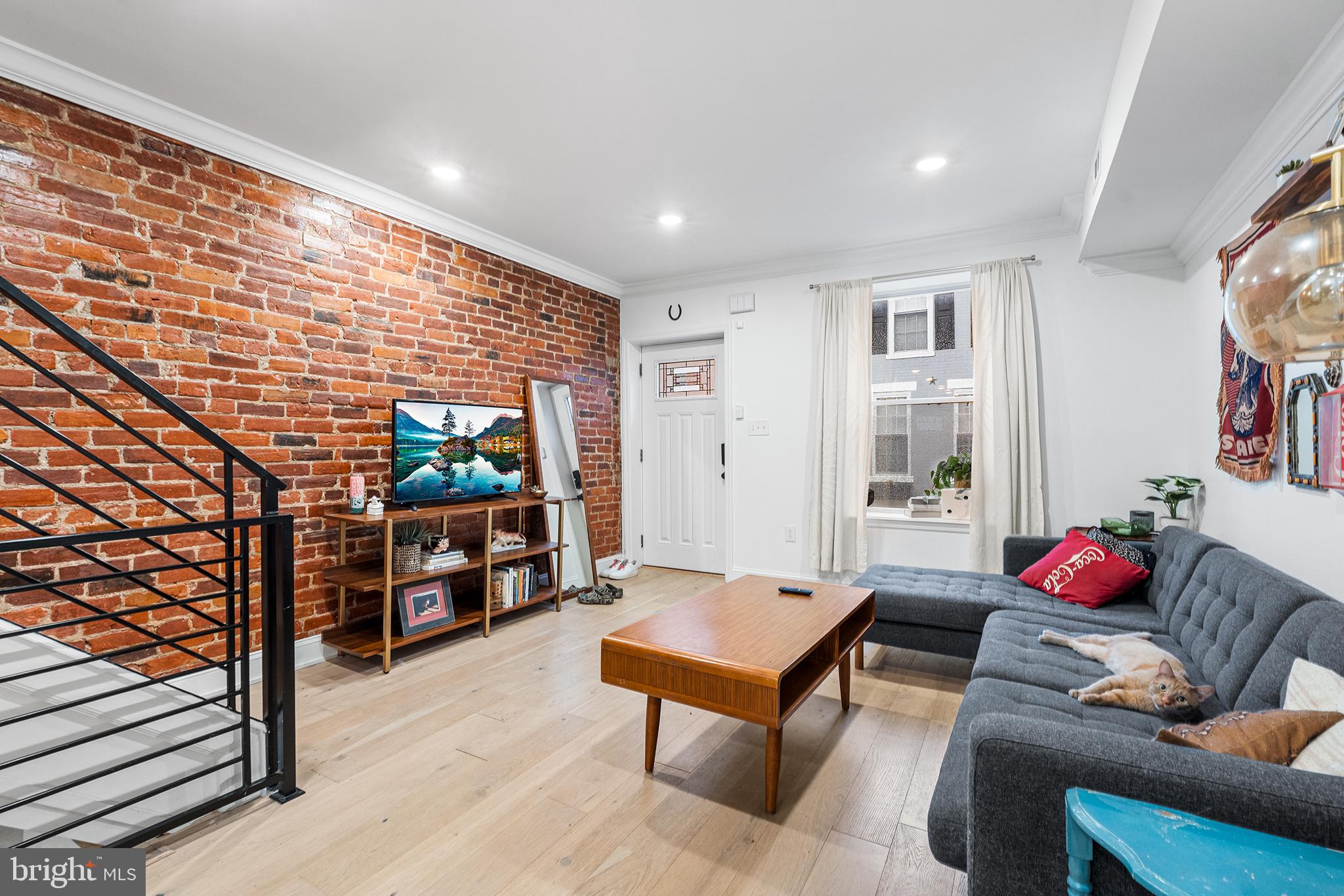 406 DURFOR STREET
