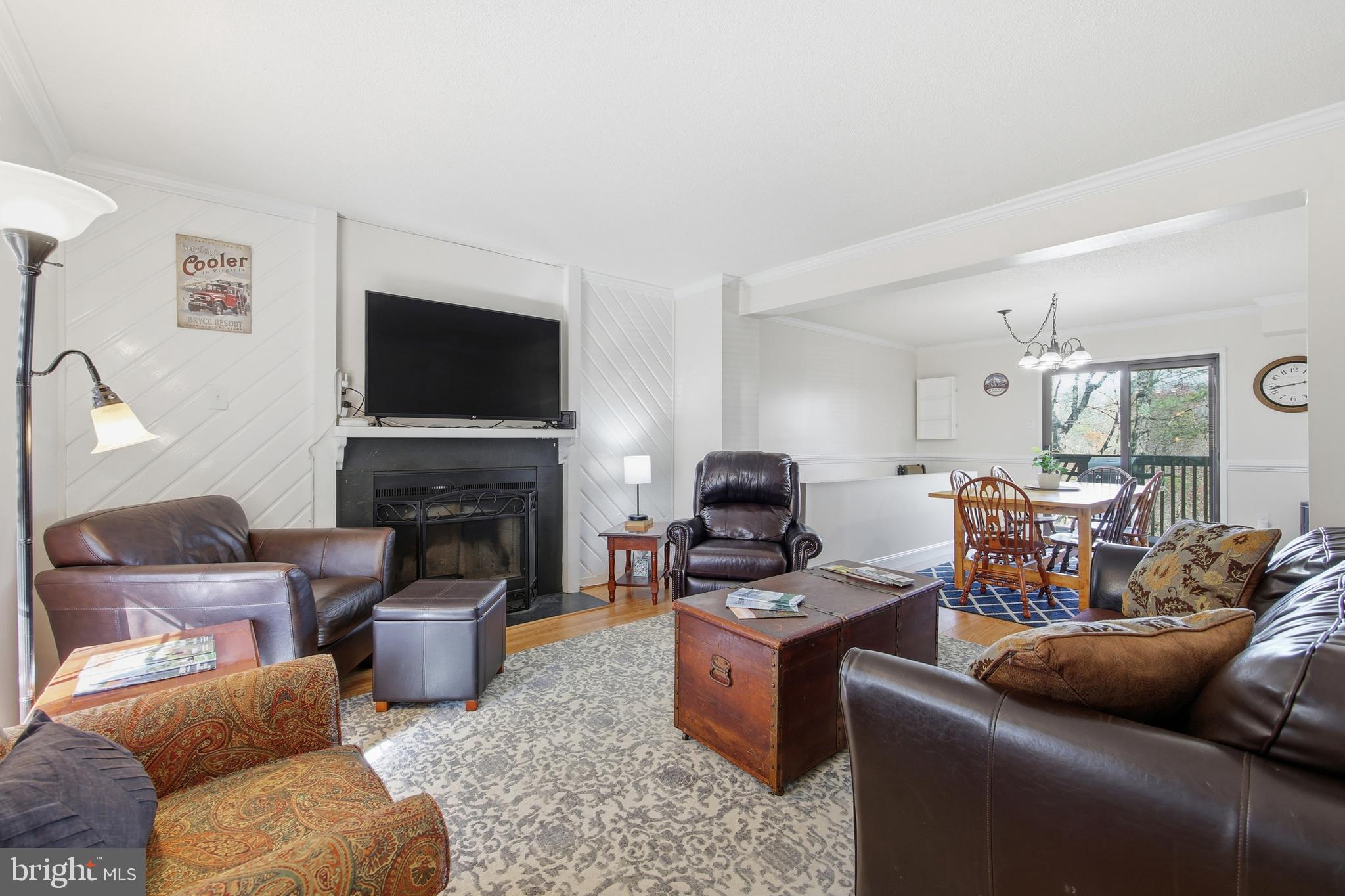 LAKEVIEW PEDESTAL HOMES - Residential