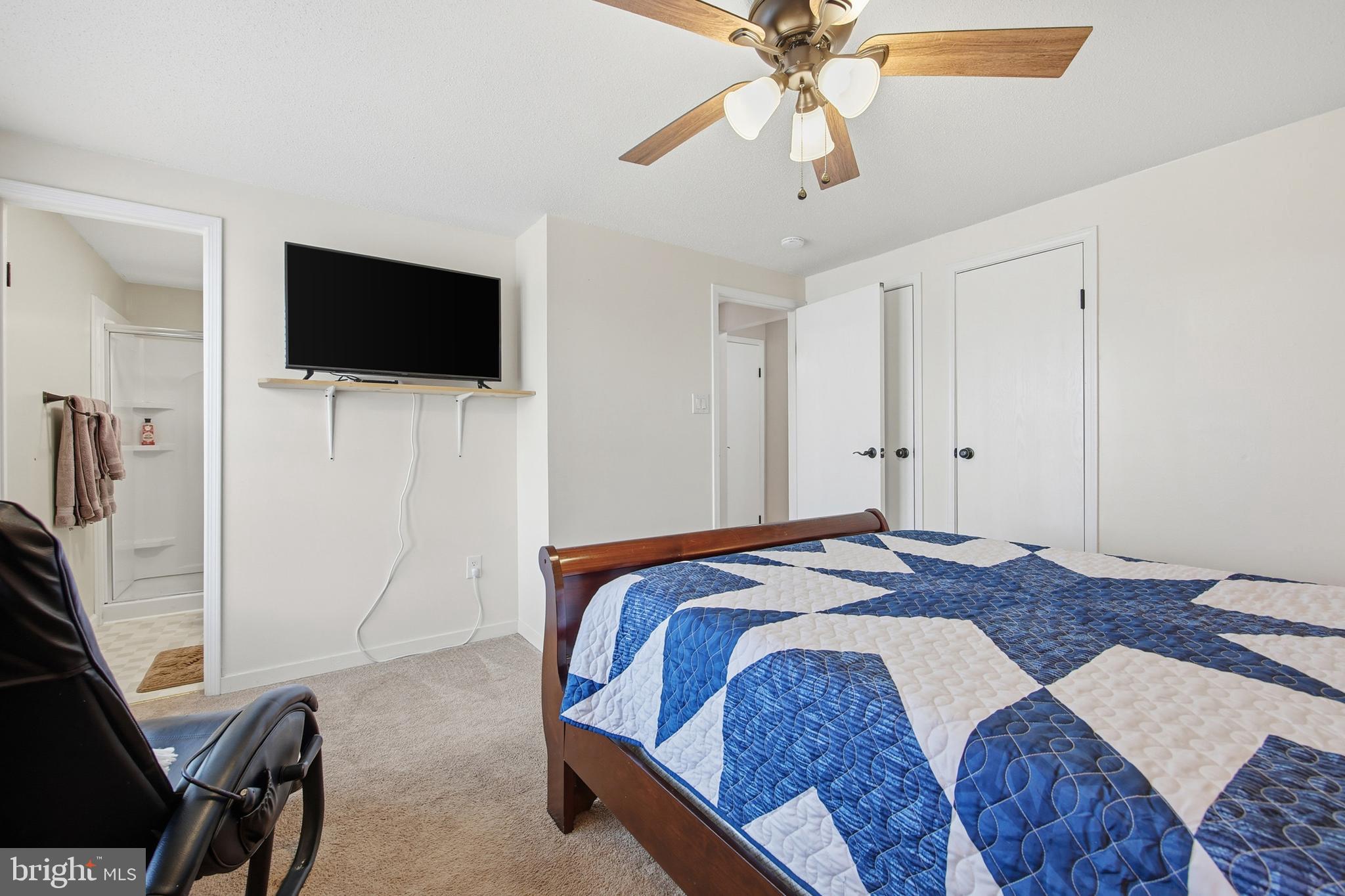 LAKEVIEW PEDESTAL HOMES - Residential