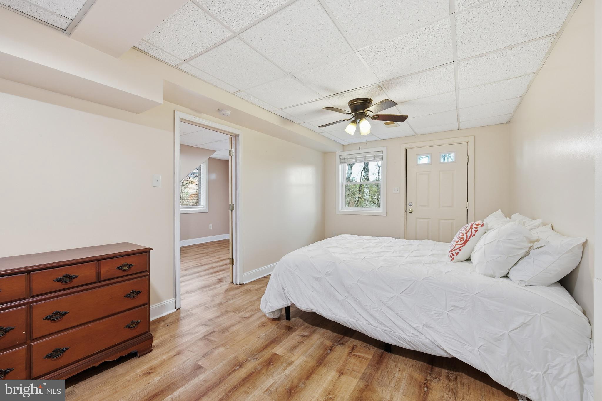 LAKEVIEW PEDESTAL HOMES - Residential