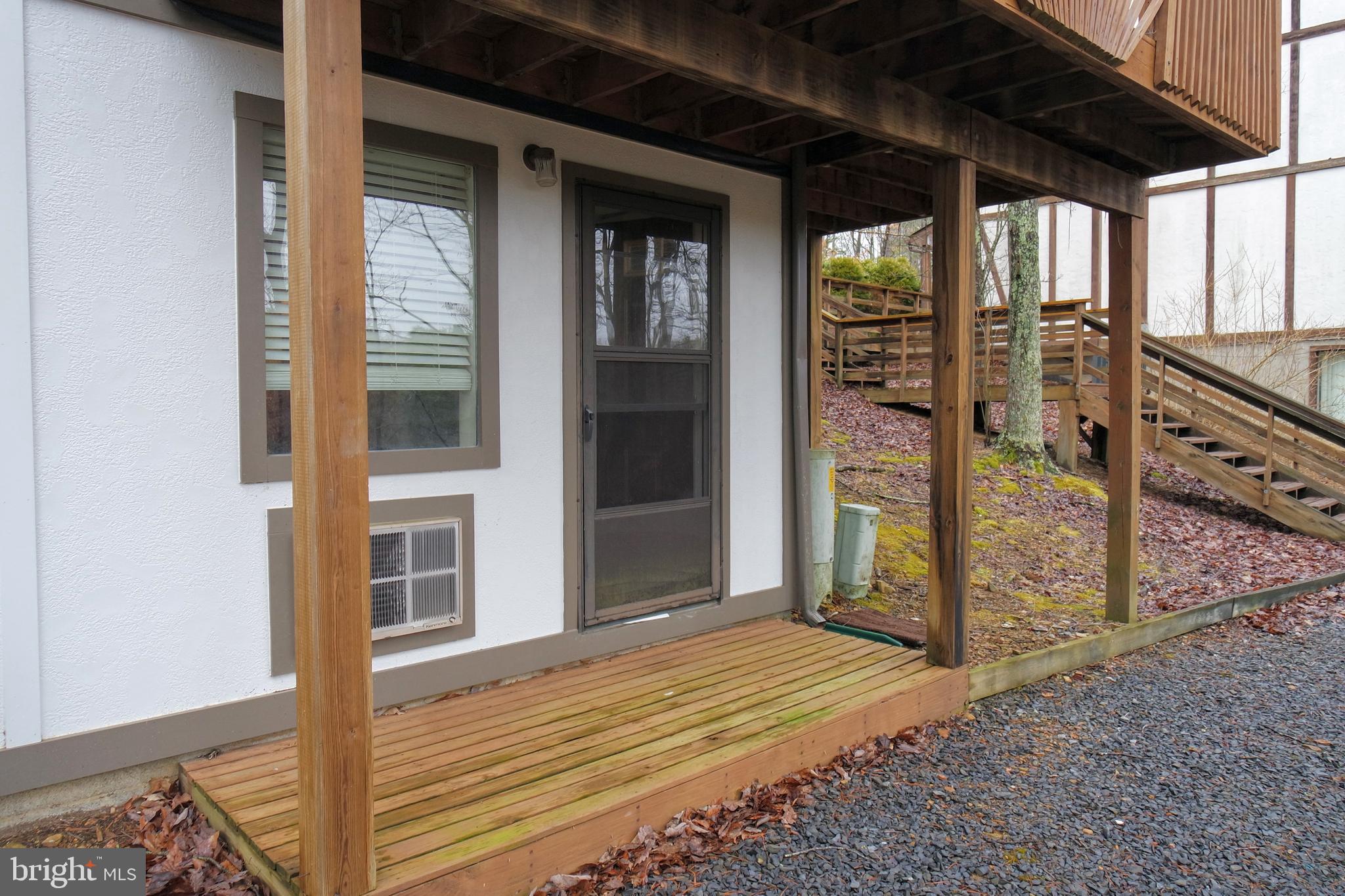 LAKEVIEW PEDESTAL HOMES - Residential