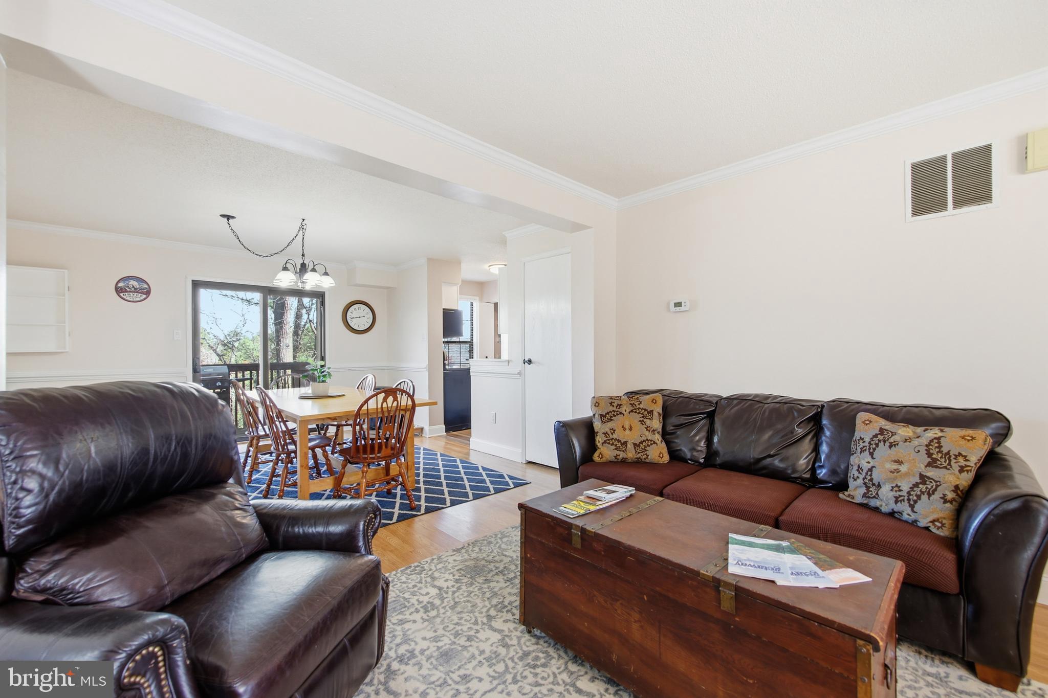 LAKEVIEW PEDESTAL HOMES - Residential