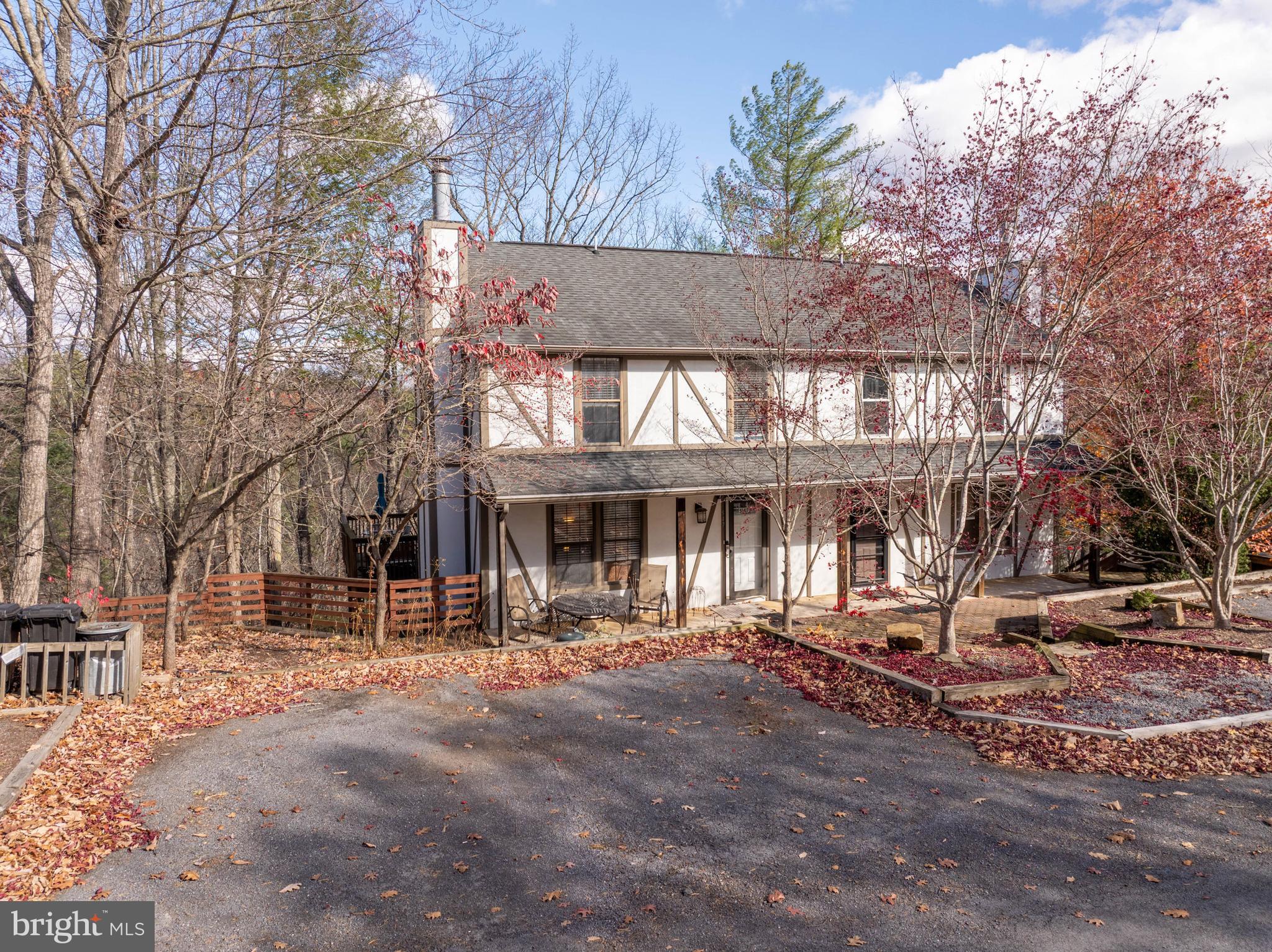 LAKEVIEW PEDESTAL HOMES - Residential