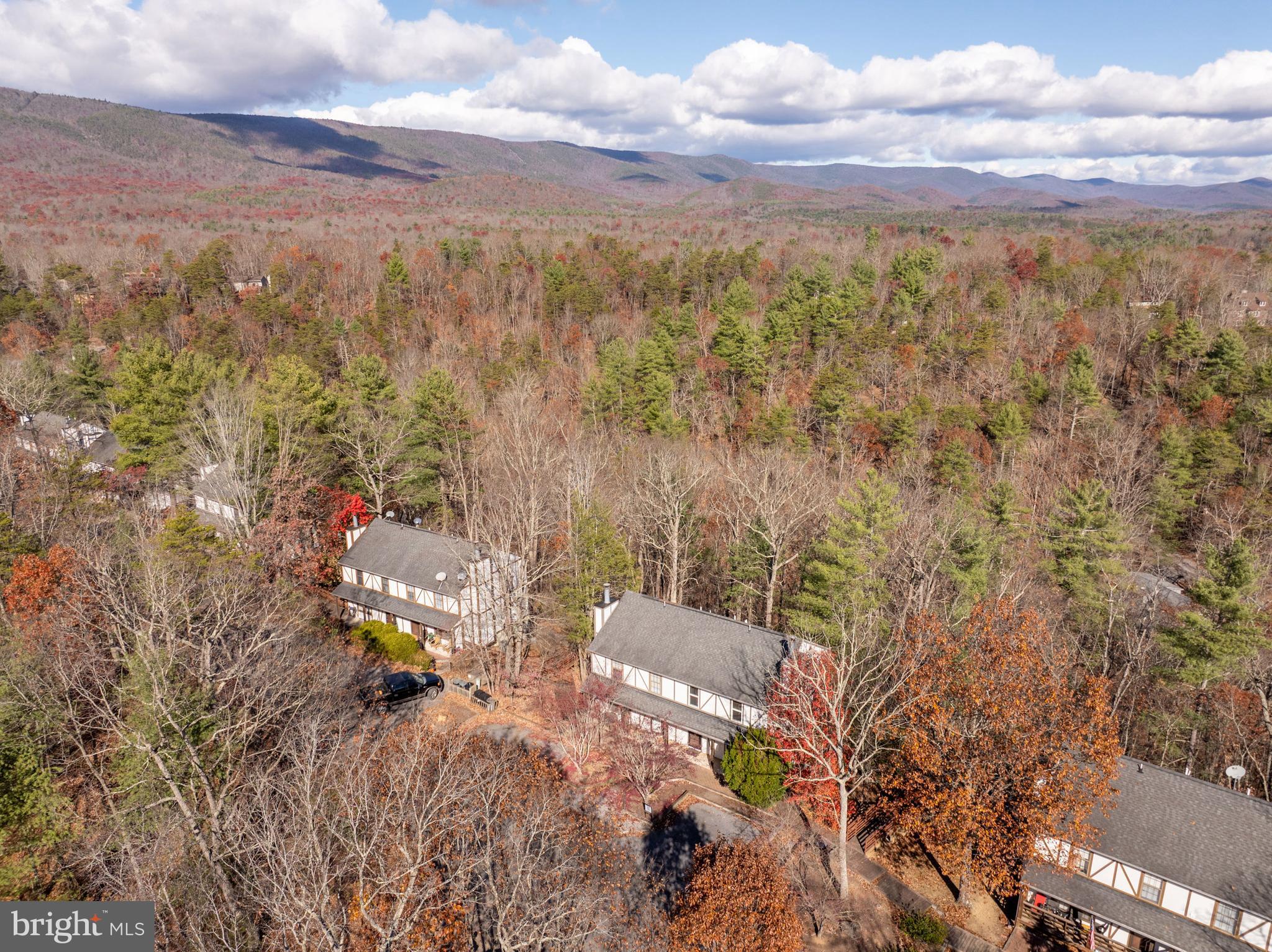 LAKEVIEW PEDESTAL HOMES - Residential