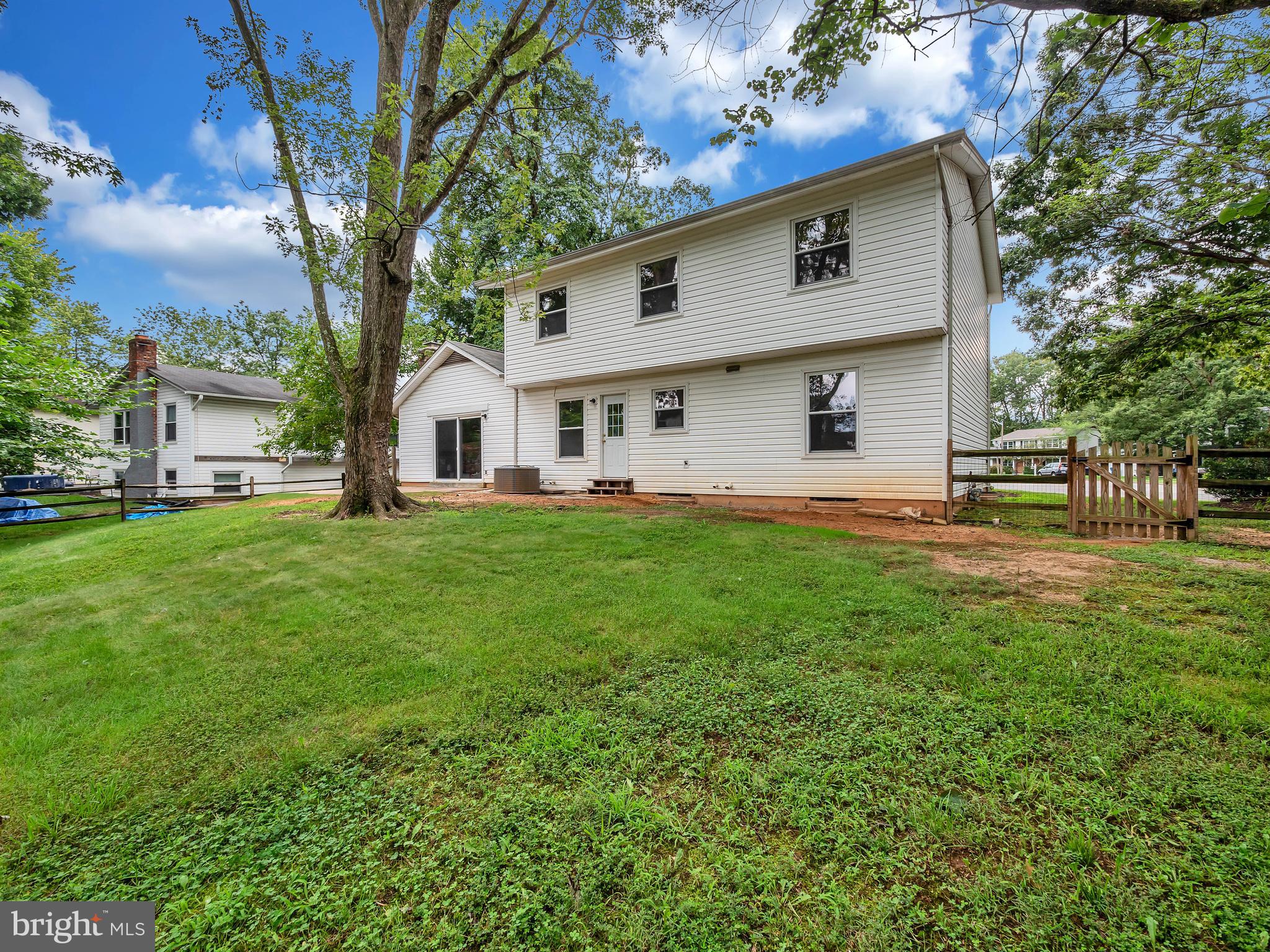 ROLLING VALLEY WEST - Residential Lease