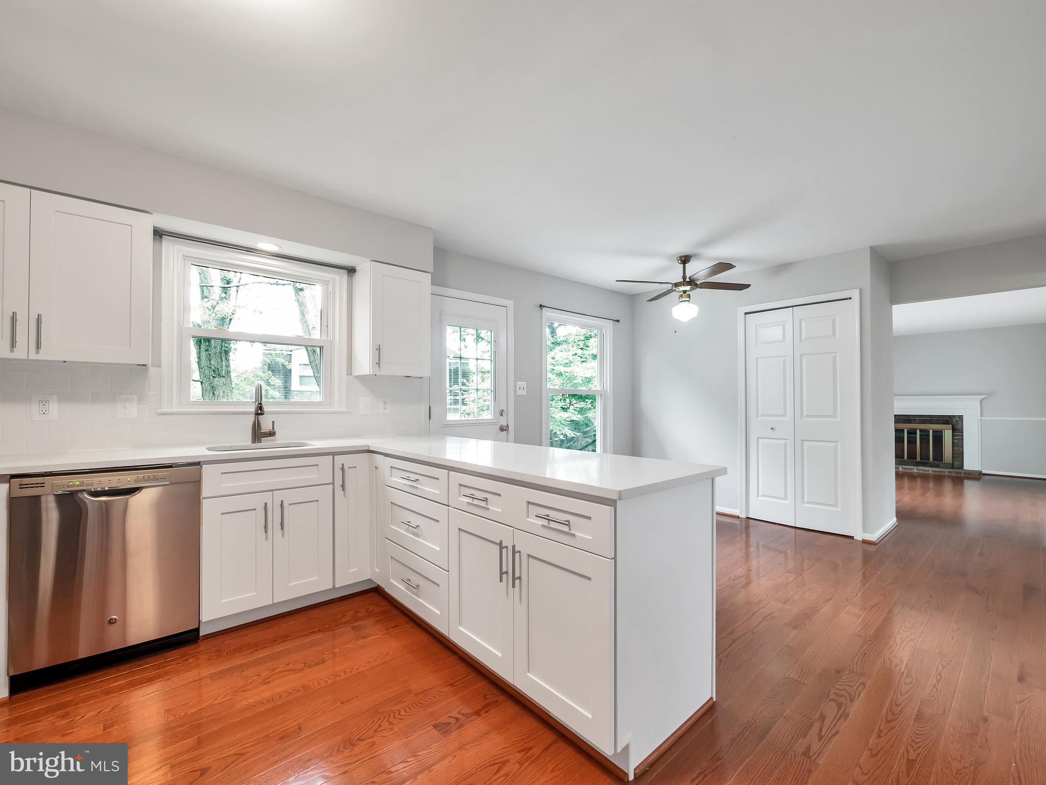 ROLLING VALLEY WEST - Residential Lease