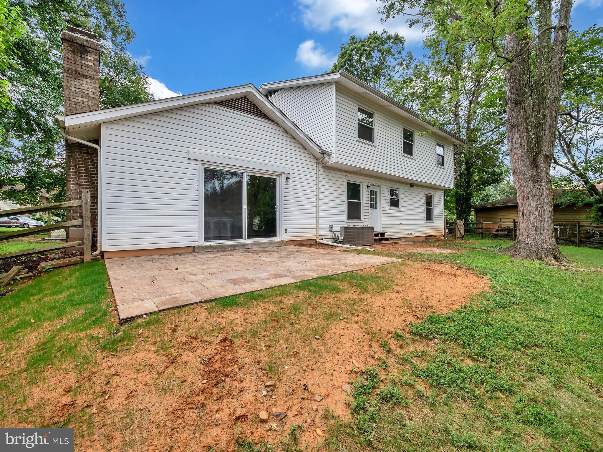 ROLLING VALLEY WEST - Residential Lease