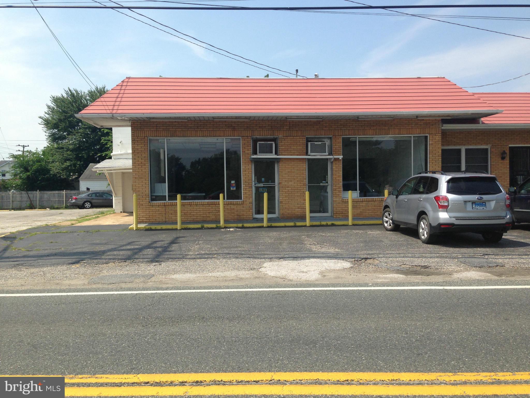 GRAY MANOR - Commercial Lease