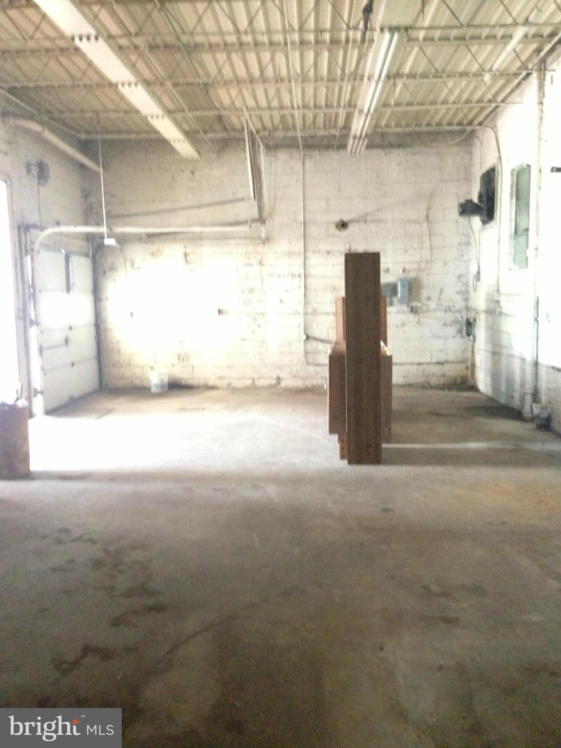 GRAY MANOR - Commercial Lease