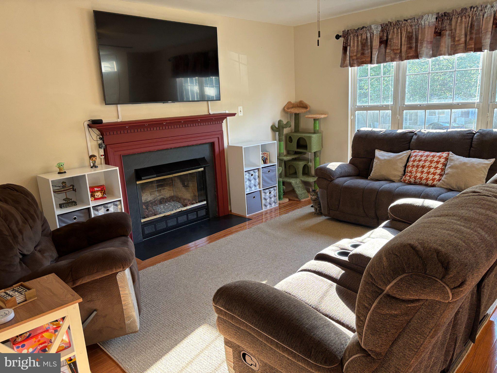 MONTCLAIR ST4 - Residential