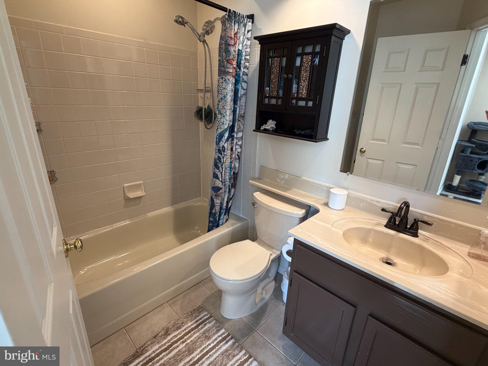 MONTCLAIR ST4 - Residential