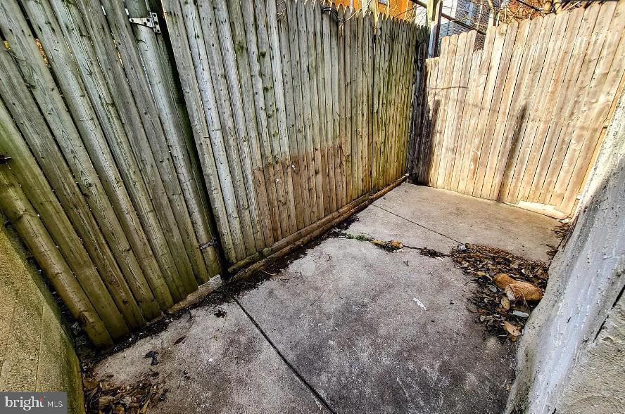 POINT BREEZE - Residential