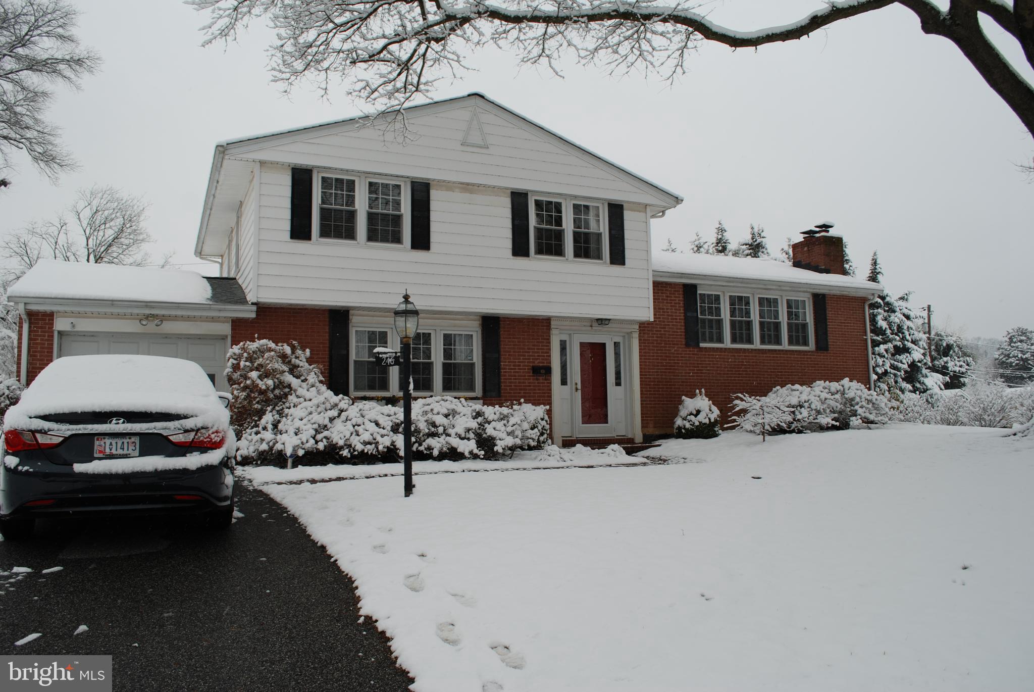 FOUNTAIN HILL - Residential