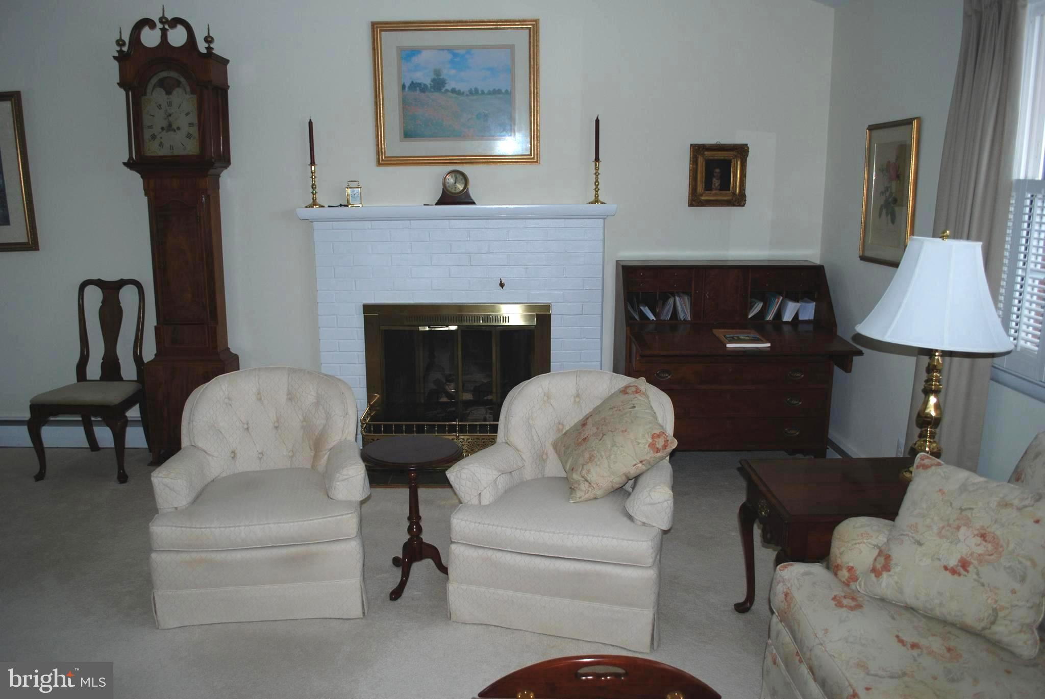 FOUNTAIN HILL - Residential