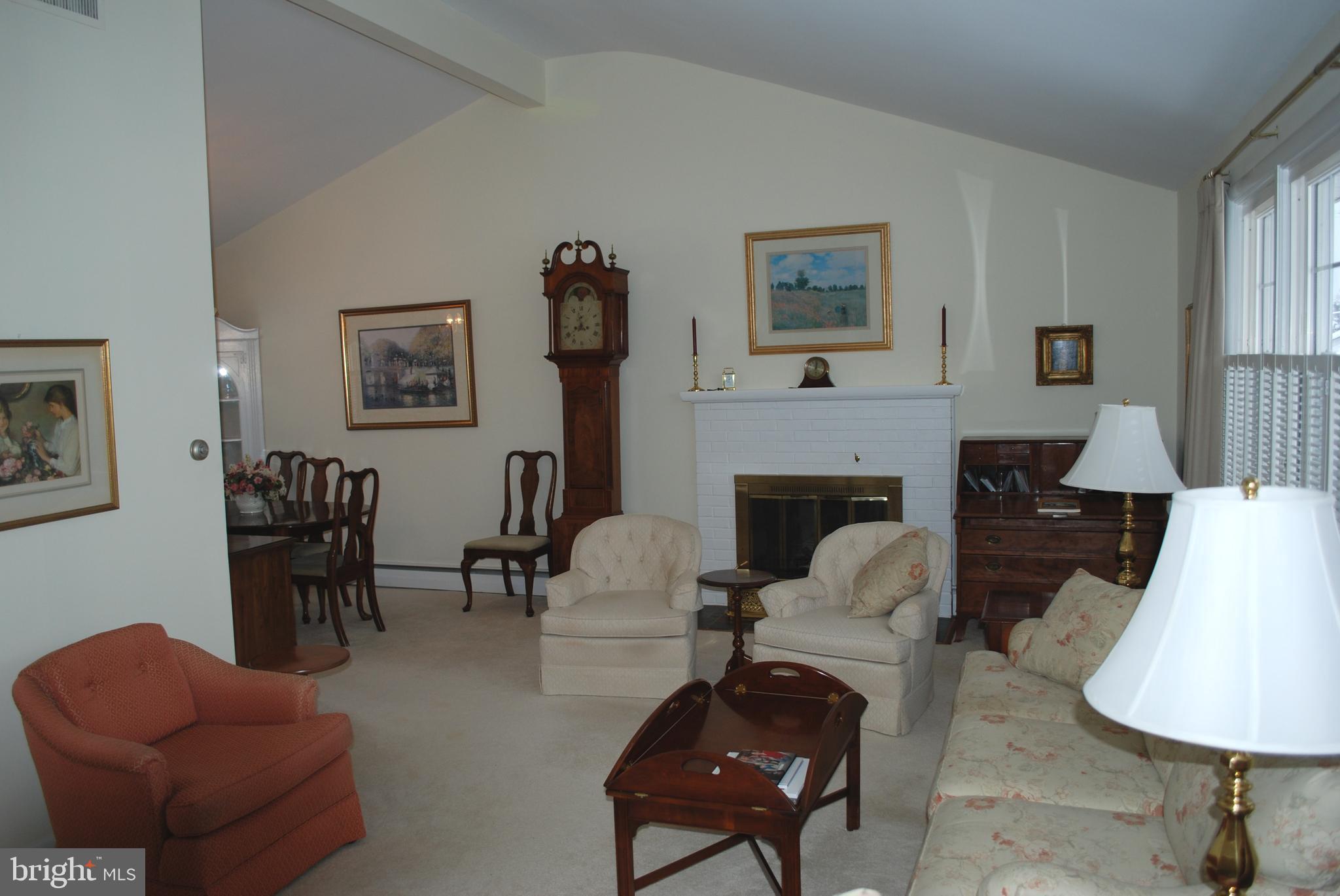 FOUNTAIN HILL - Residential