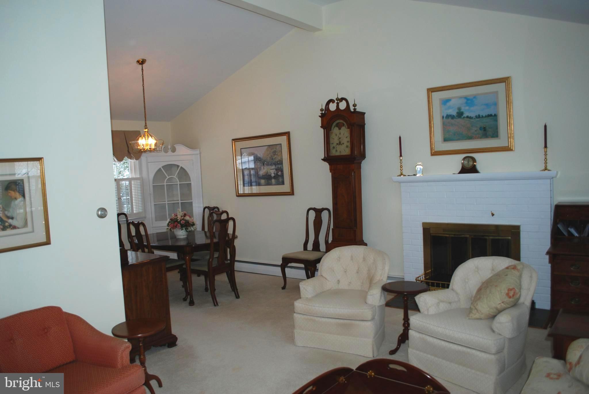 FOUNTAIN HILL - Residential