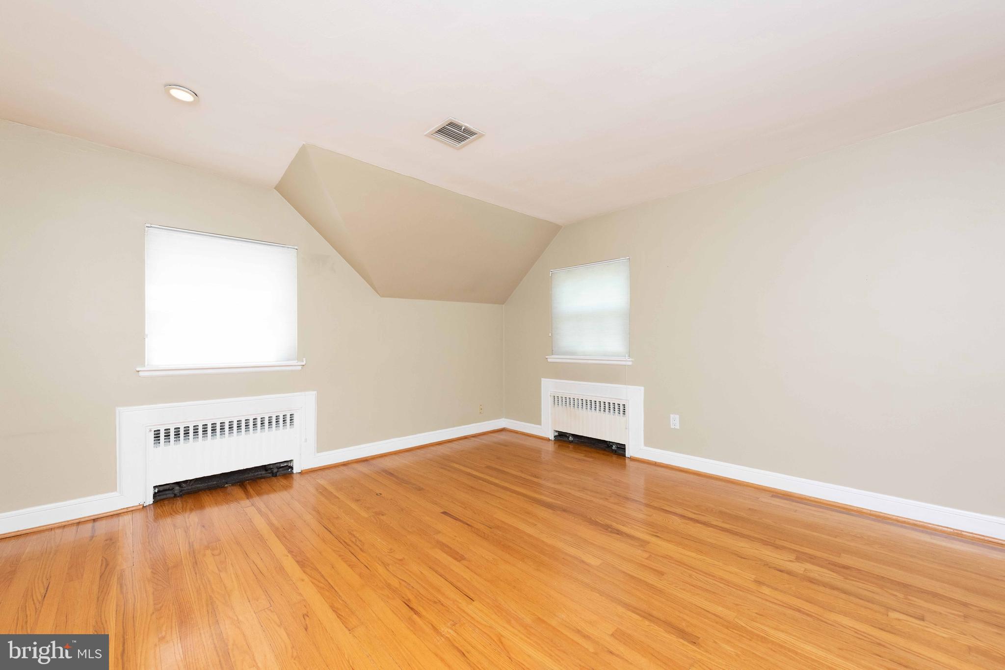 BRADDOCK HEIGHTS - Residential Lease