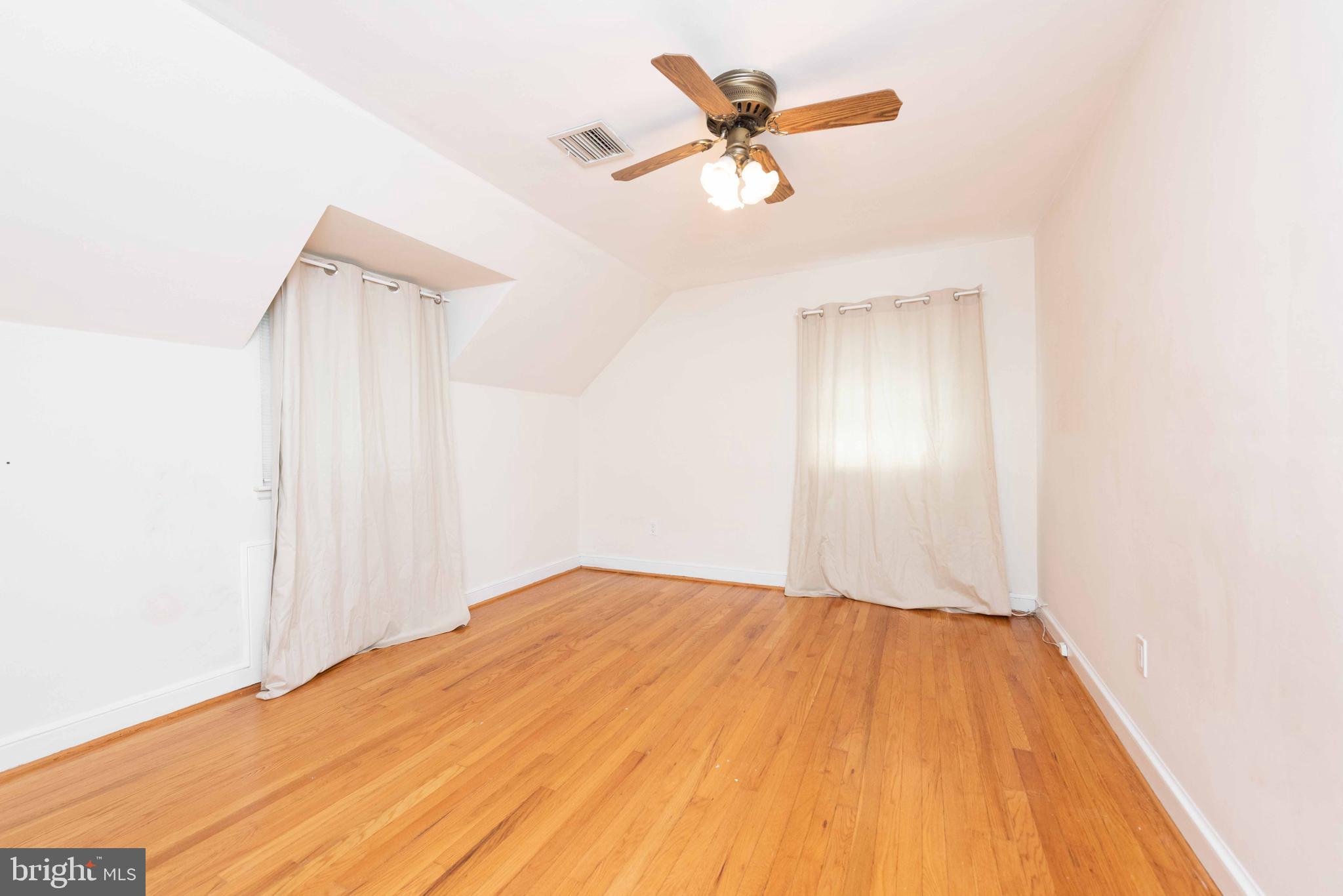 BRADDOCK HEIGHTS - Residential Lease