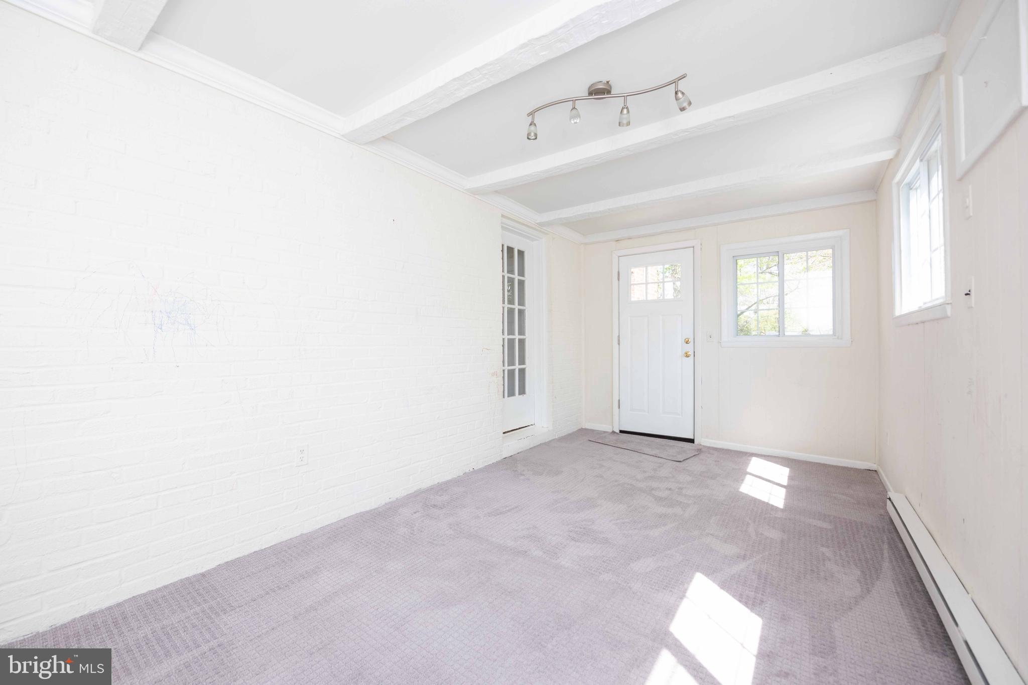 BRADDOCK HEIGHTS - Residential Lease