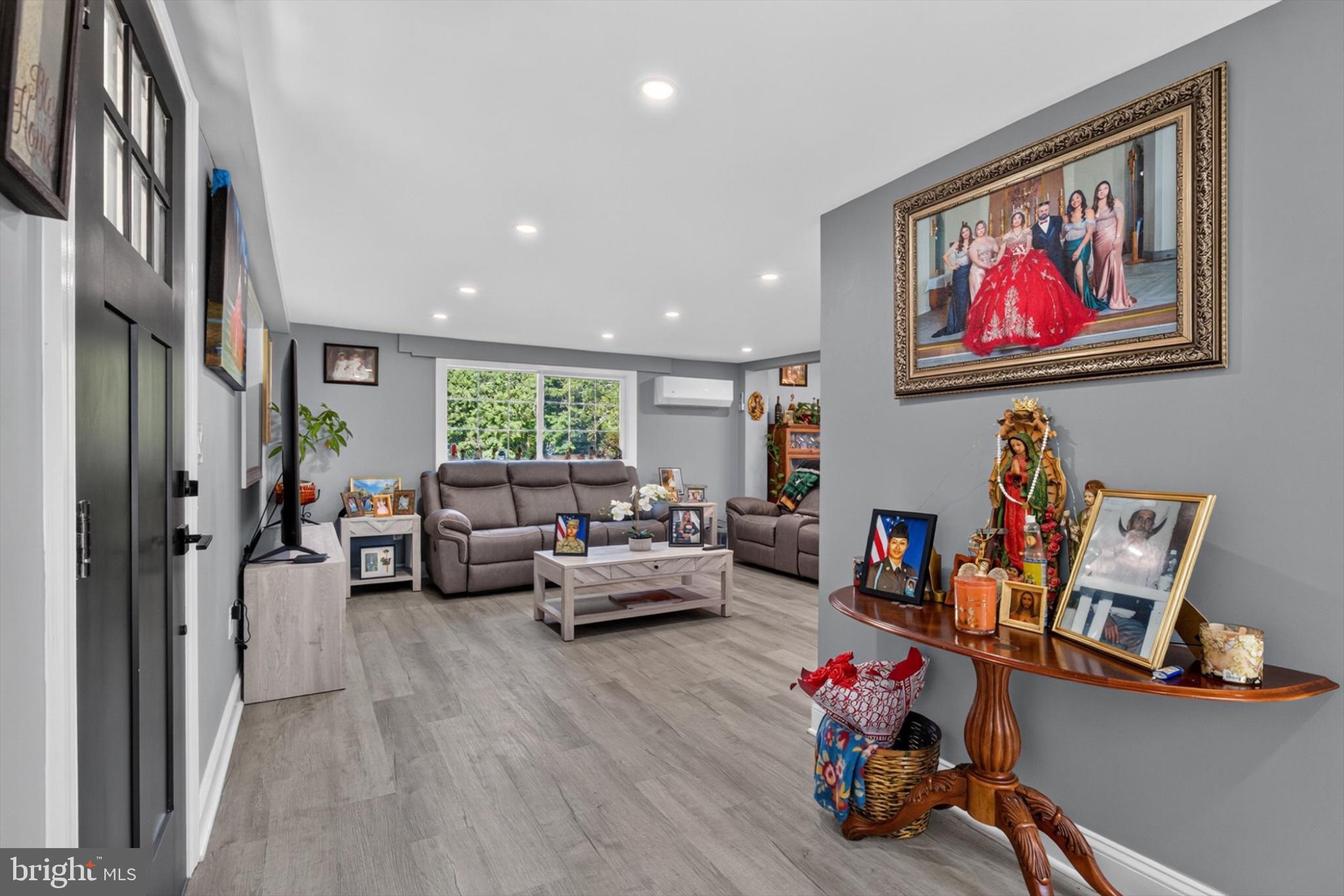 122 CREEKSIDE DRIVE