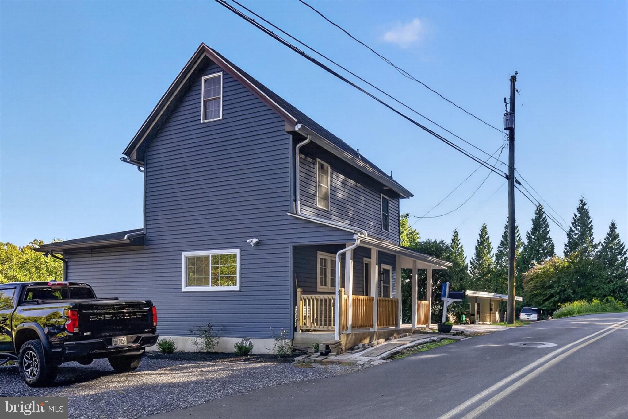 122 CREEKSIDE DRIVE
