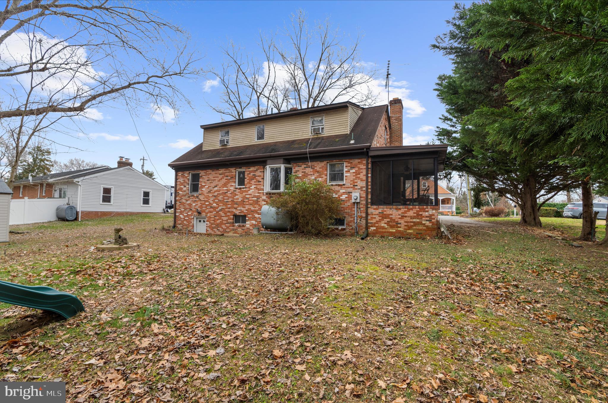 HUNTING HILLS ESTATES - Residential