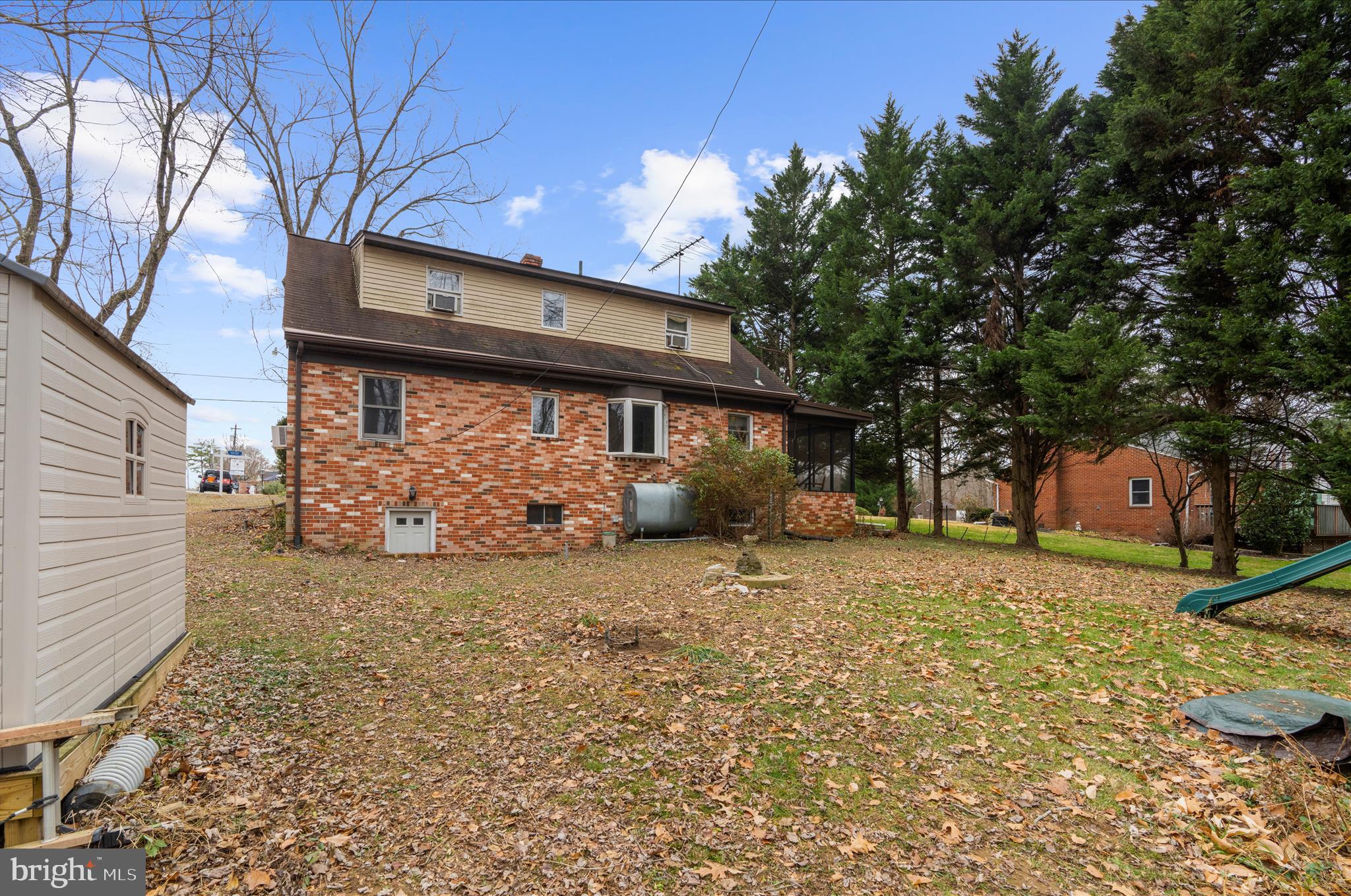 HUNTING HILLS ESTATES - Residential