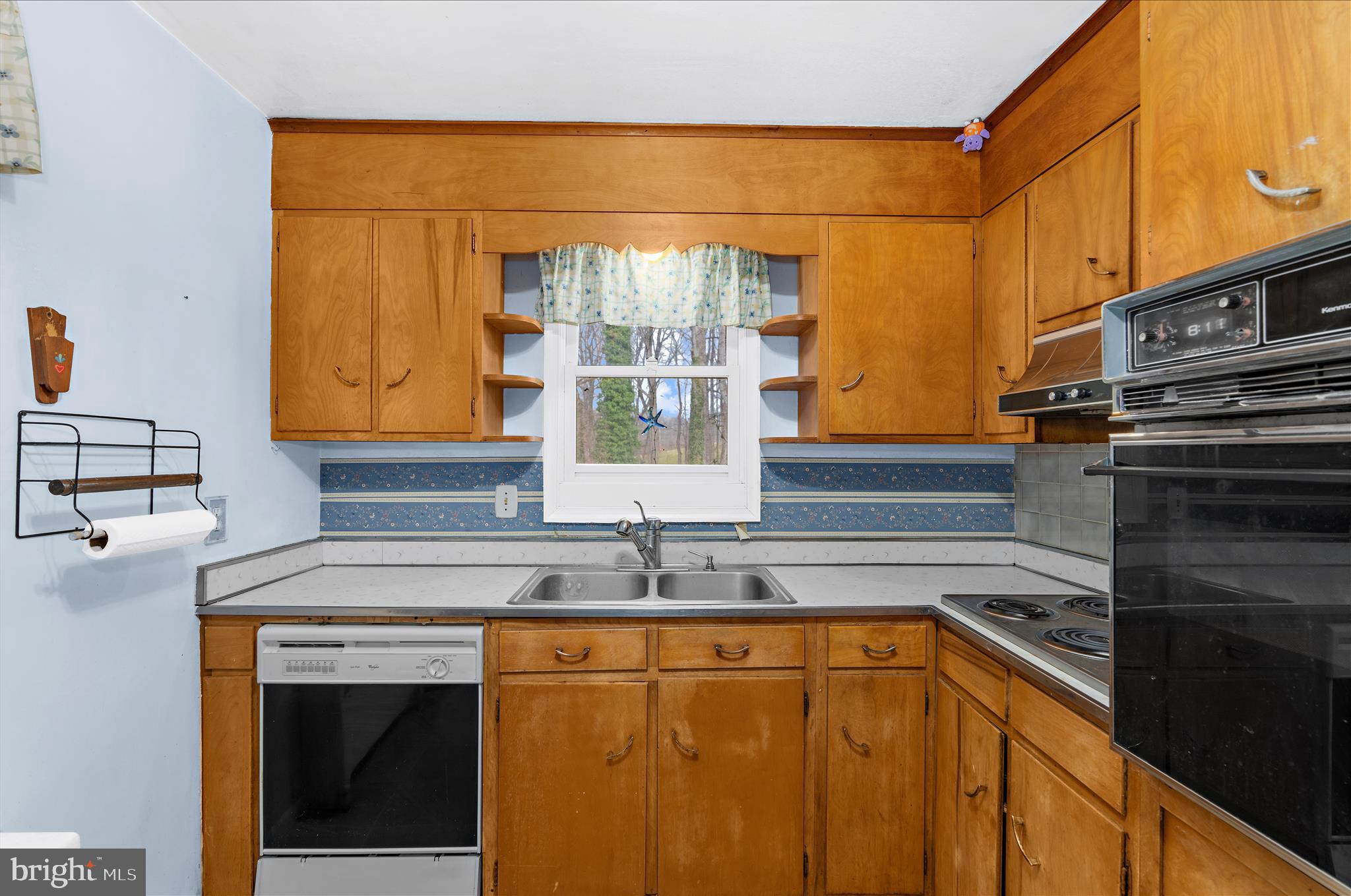 HUNTING HILLS ESTATES - Residential