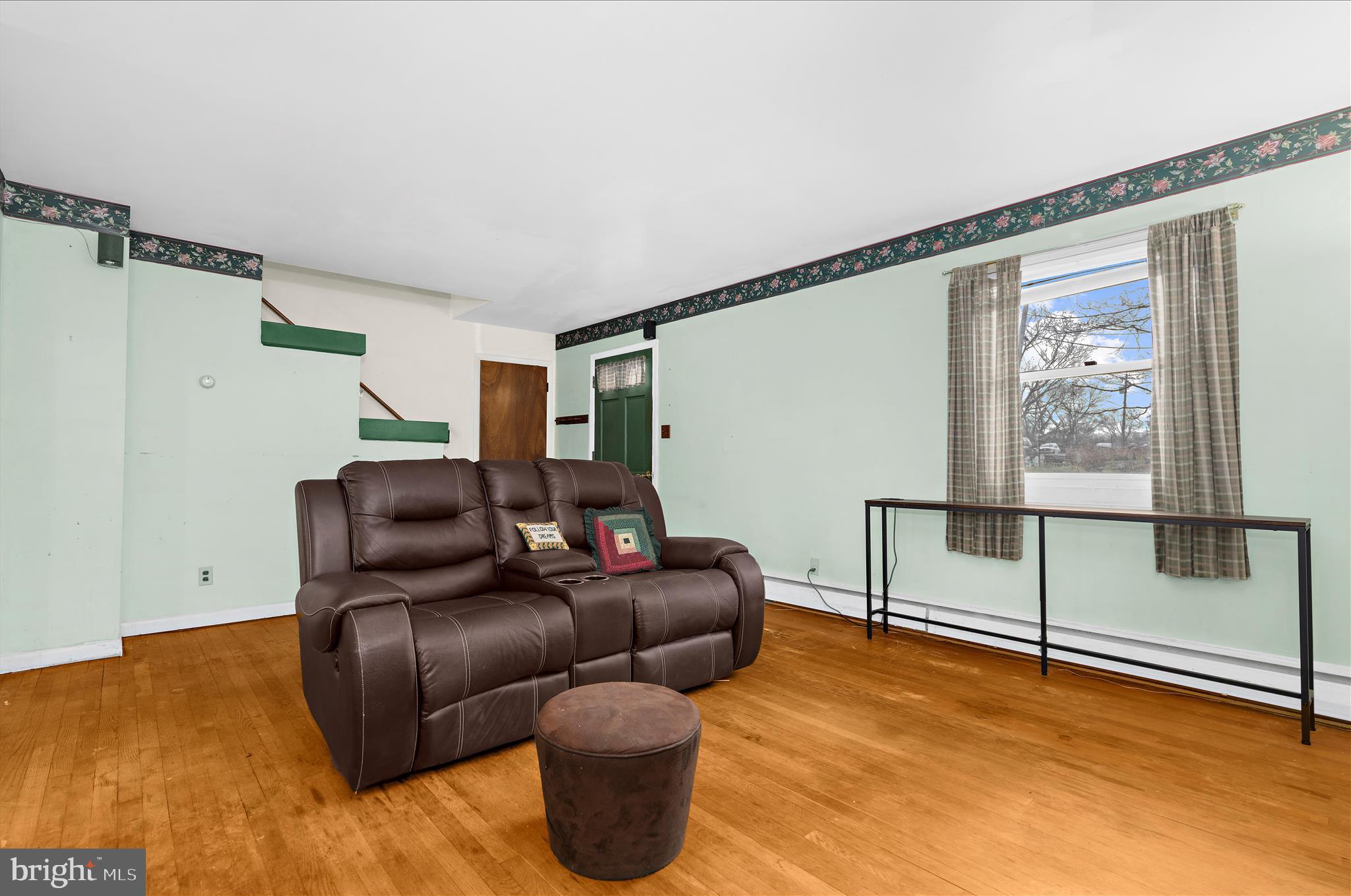 HUNTING HILLS ESTATES - Residential