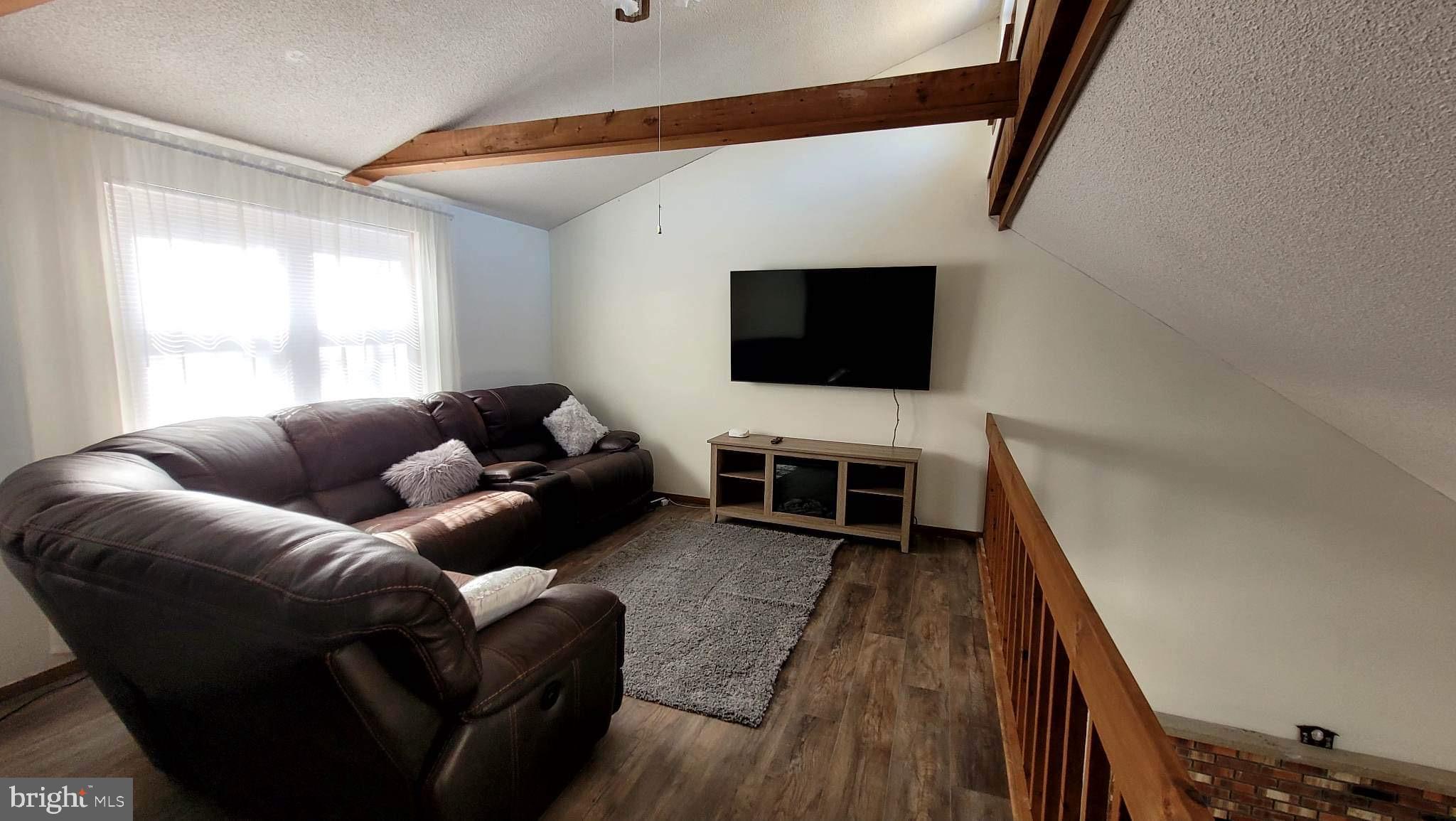 POCONO COUNTRY PLACE - Residential