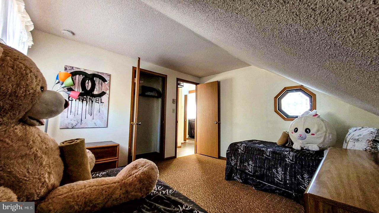 POCONO COUNTRY PLACE - Residential