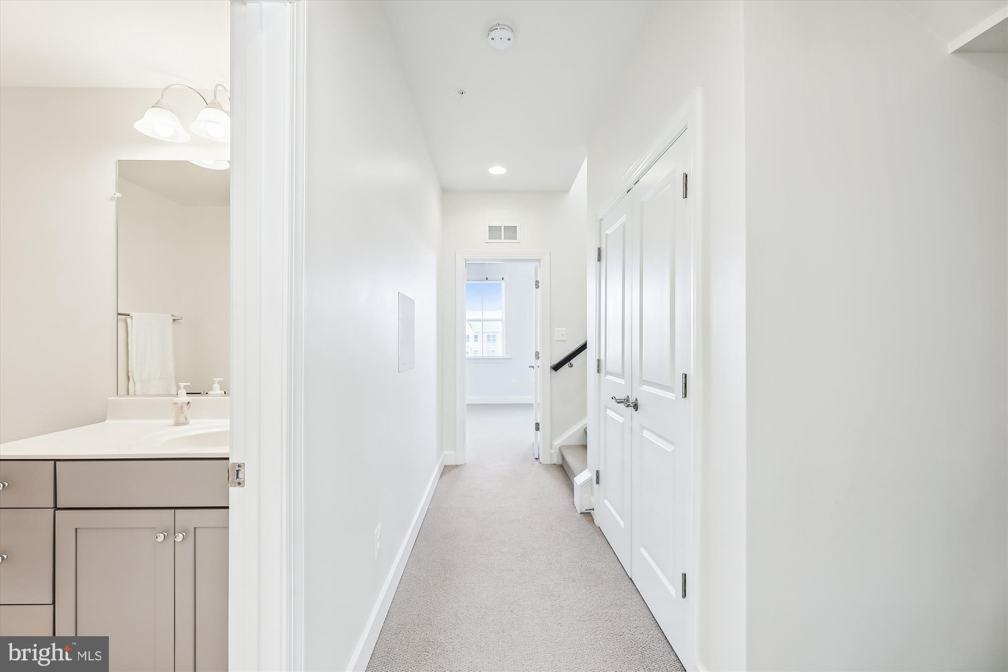 RIVERDALE PARK STATION - Residential Lease