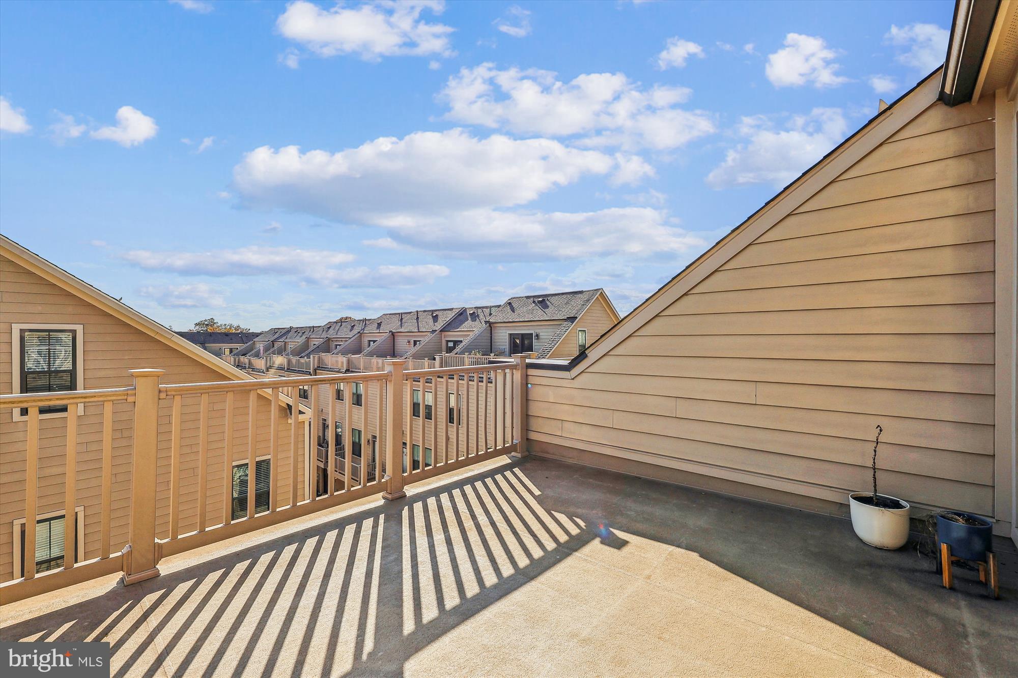 RIVERDALE PARK STATION - Residential Lease