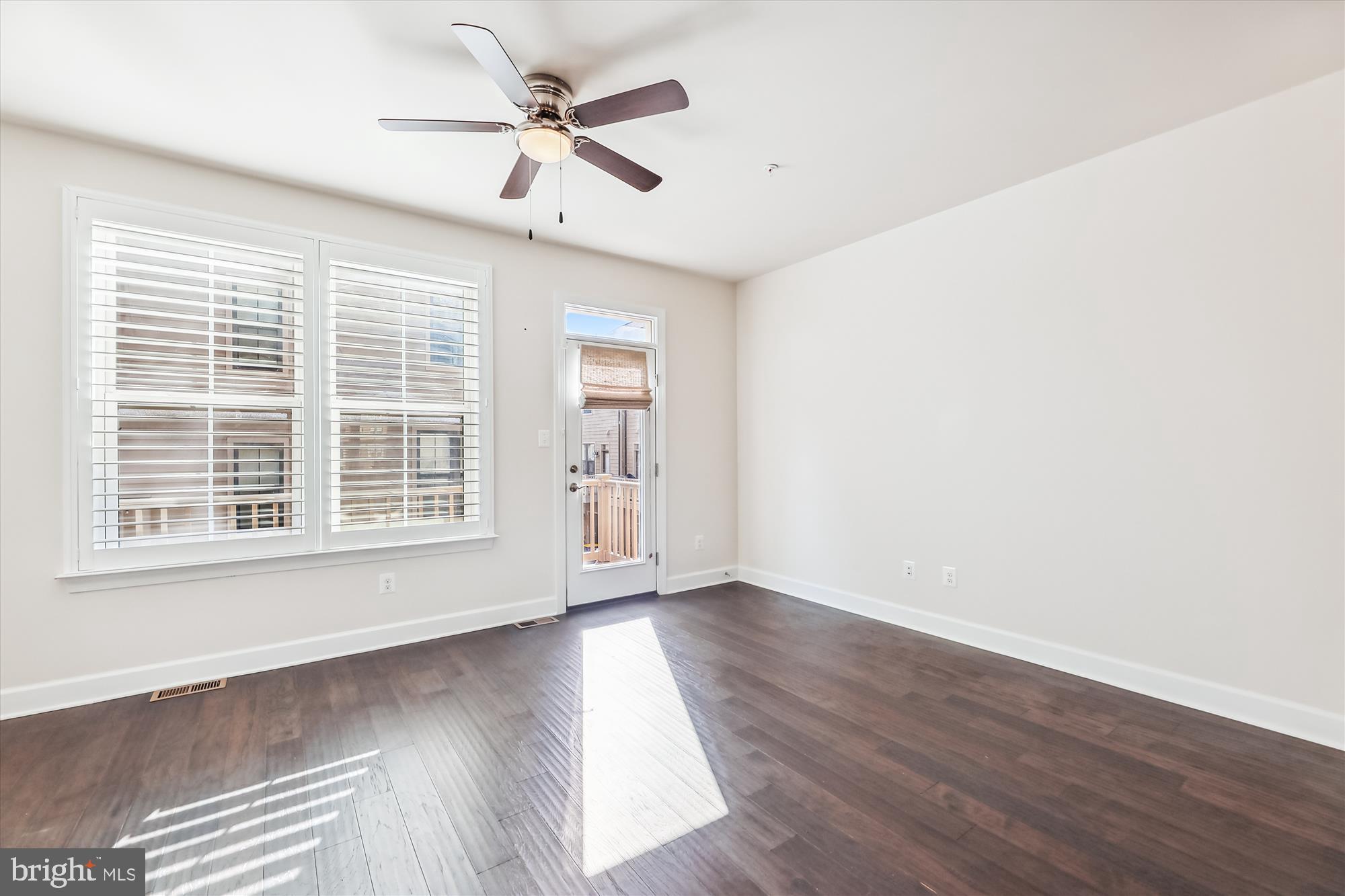 RIVERDALE PARK STATION - Residential Lease