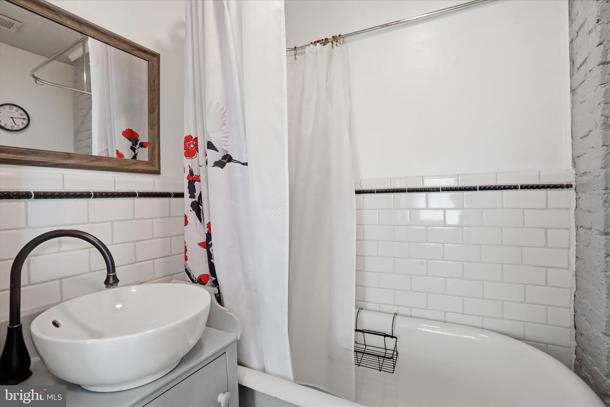 MADISON EDINBURG - Residential