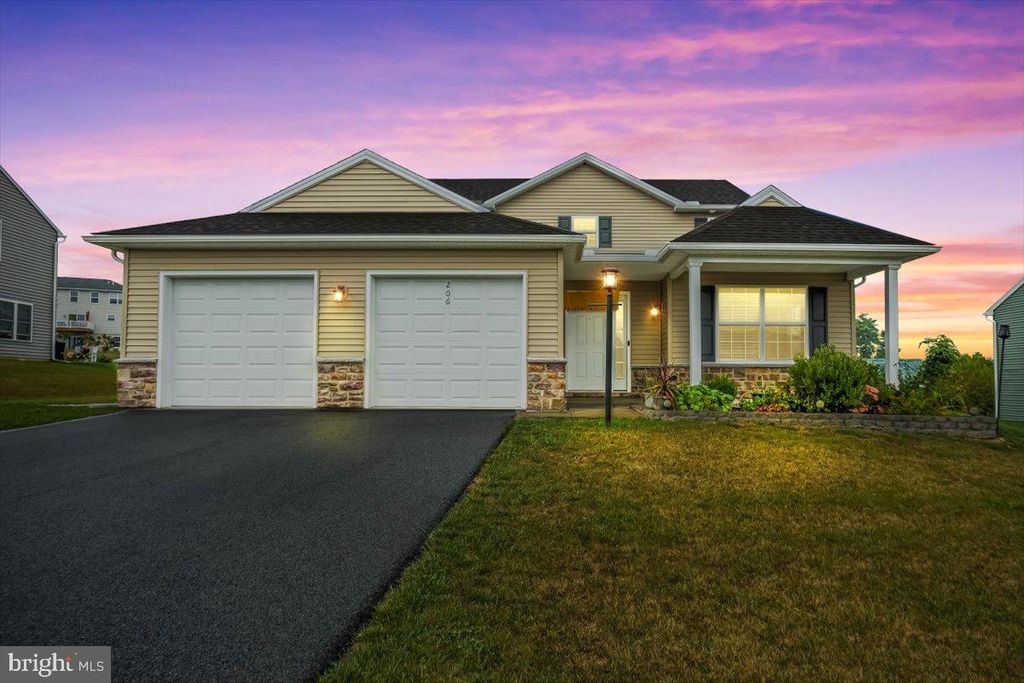 Photo of 206 Eagle Road, DILLSBURG, PA 17019 (MLS # PAYK2090506)