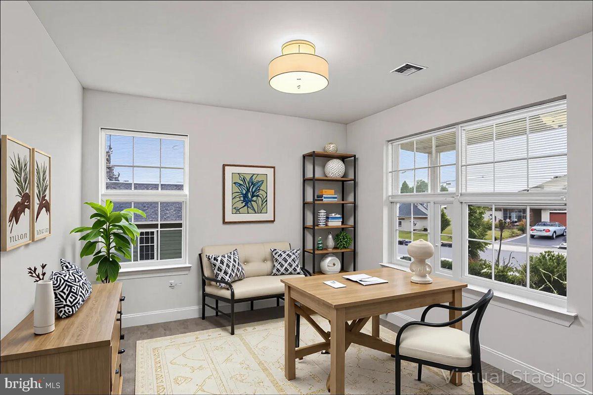 WINDY HEIGHTS, THE NEW - Residential