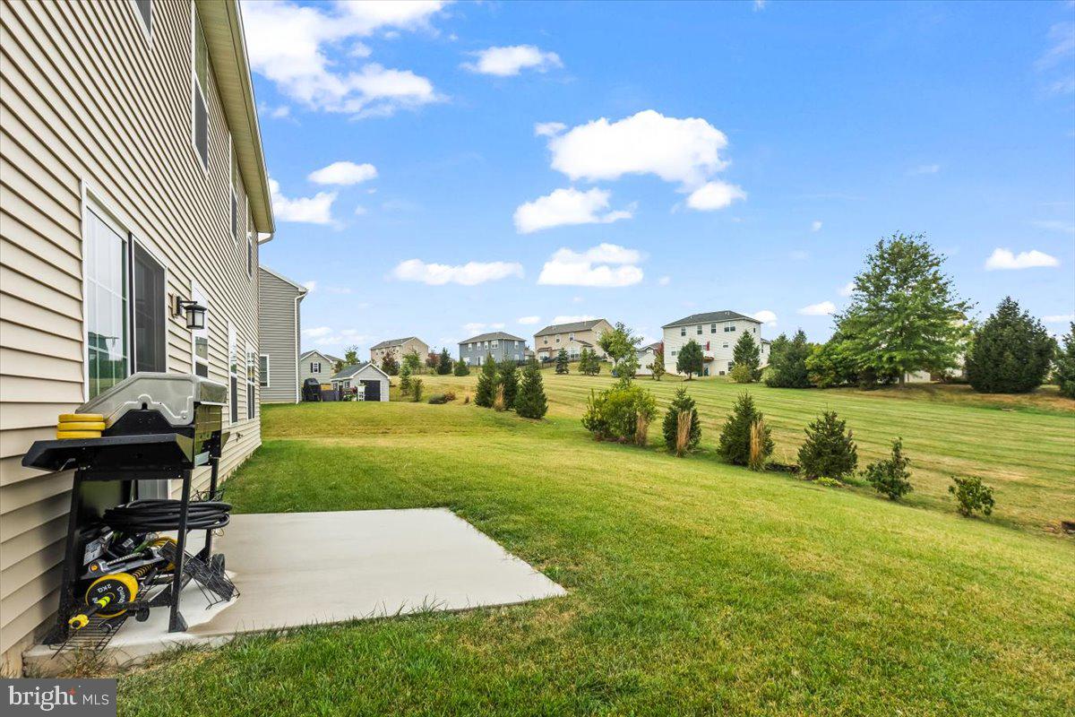 WINDY HEIGHTS, THE NEW - Residential