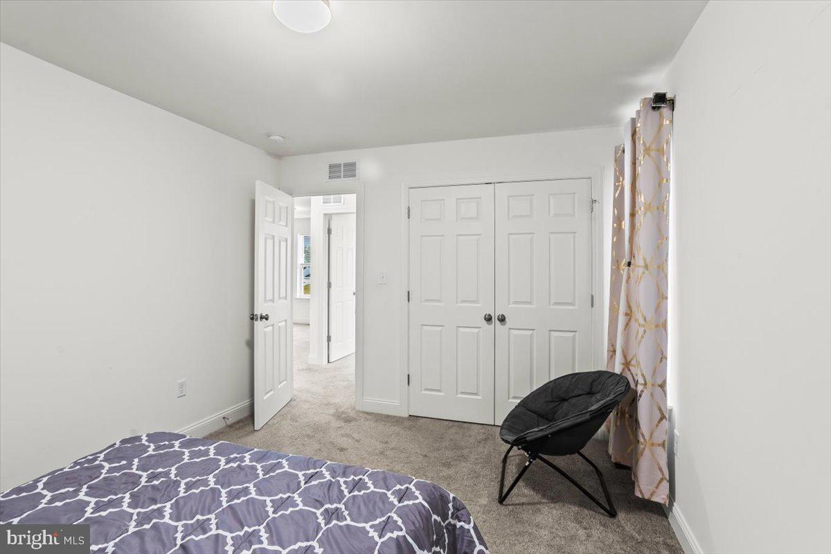 WINDY HEIGHTS, THE NEW - Residential