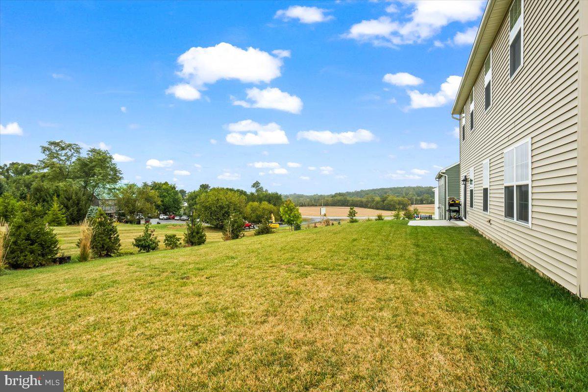 WINDY HEIGHTS, THE NEW - Residential