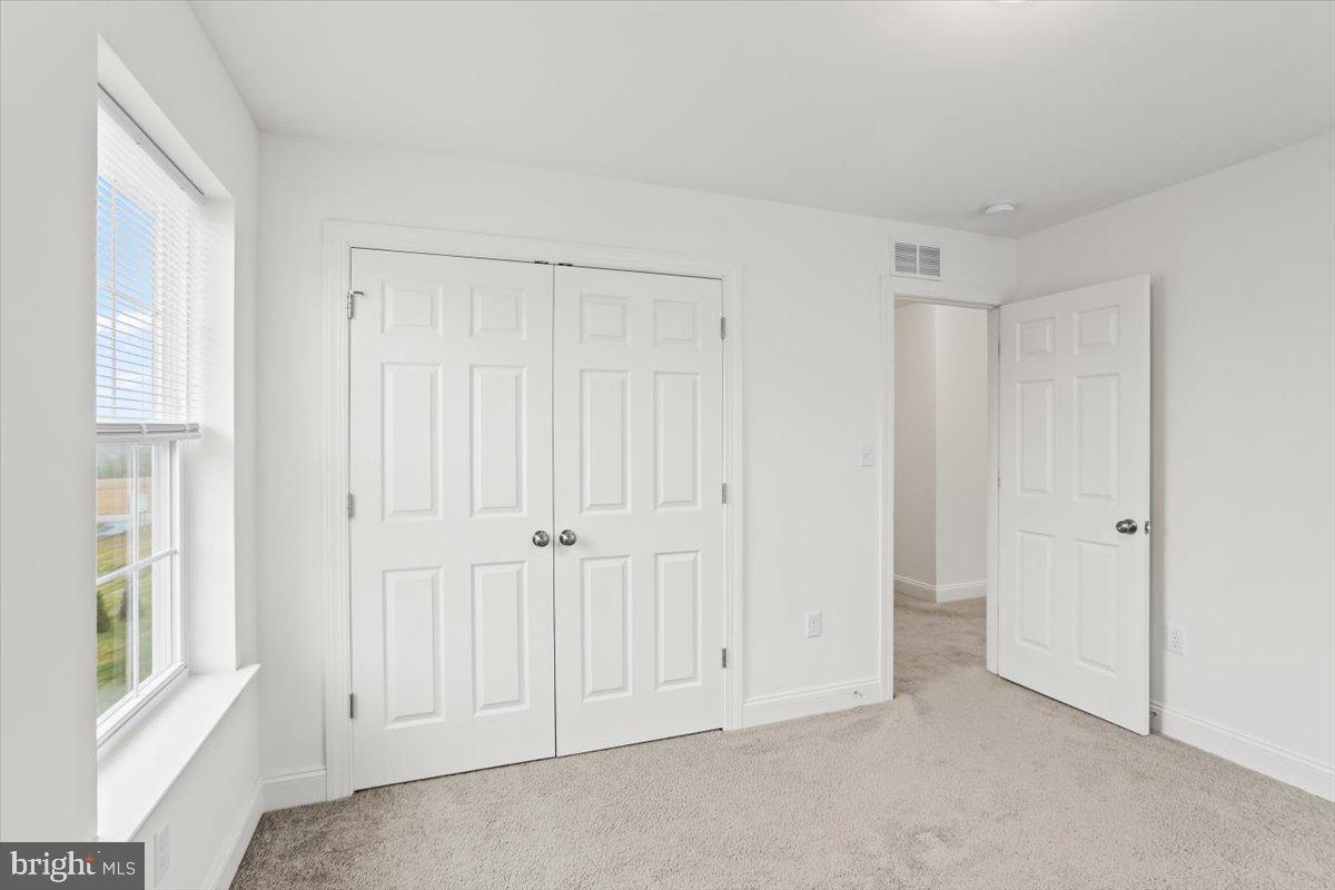 WINDY HEIGHTS, THE NEW - Residential