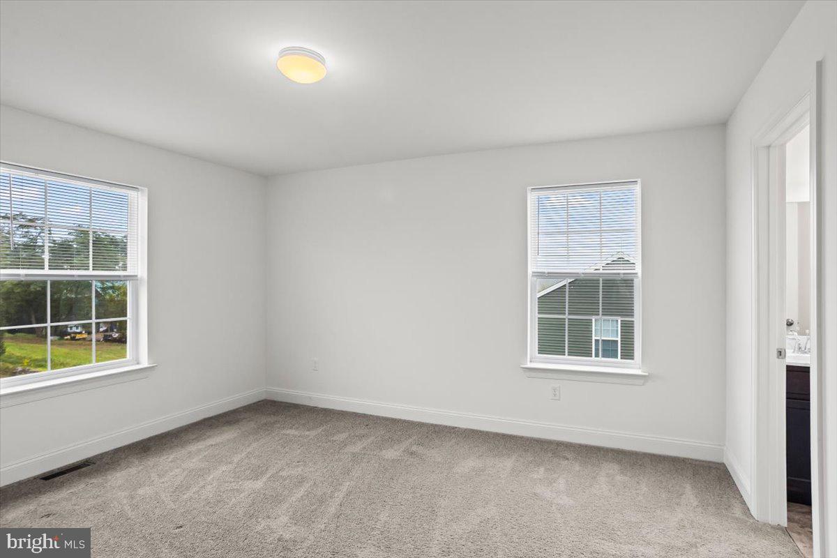 WINDY HEIGHTS, THE NEW - Residential