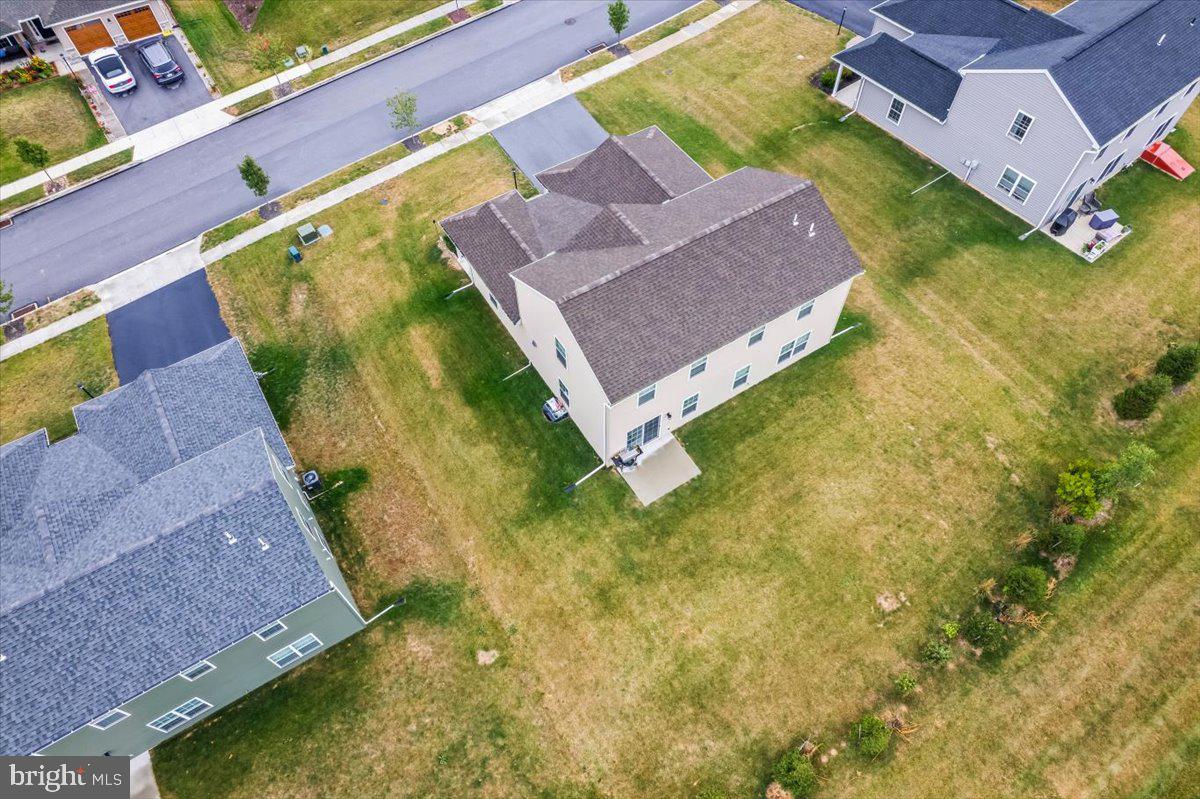 WINDY HEIGHTS, THE NEW - Residential