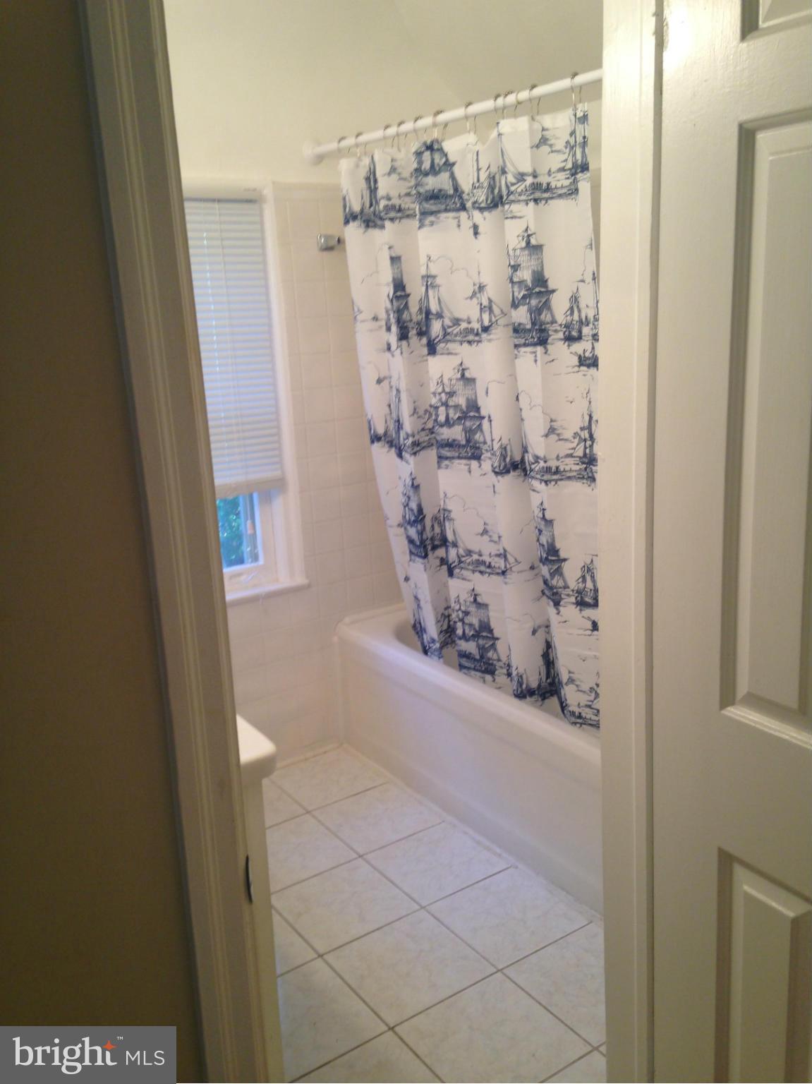 HYATTSVILLE HILLS - Residential Lease